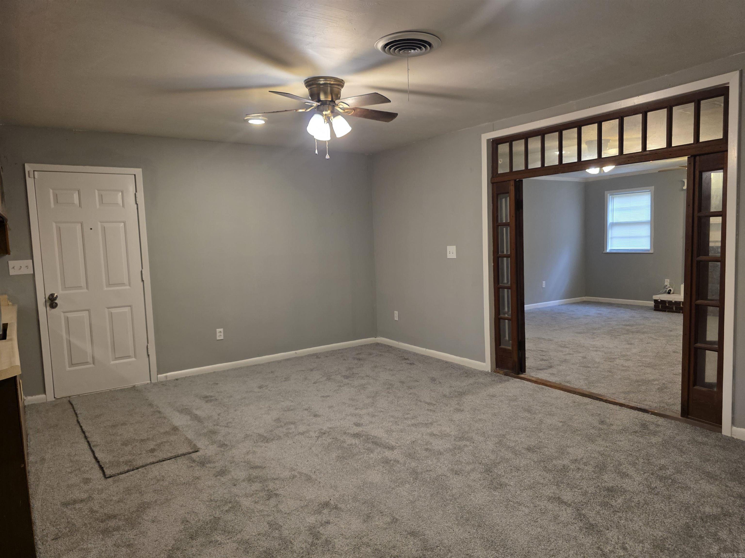 1503 S Dakota Property Photo 7