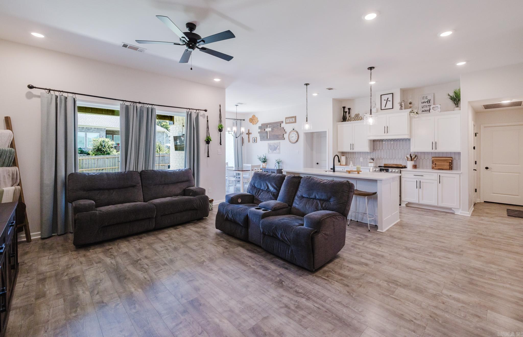 5011 Del Rey Court Property Photo 15