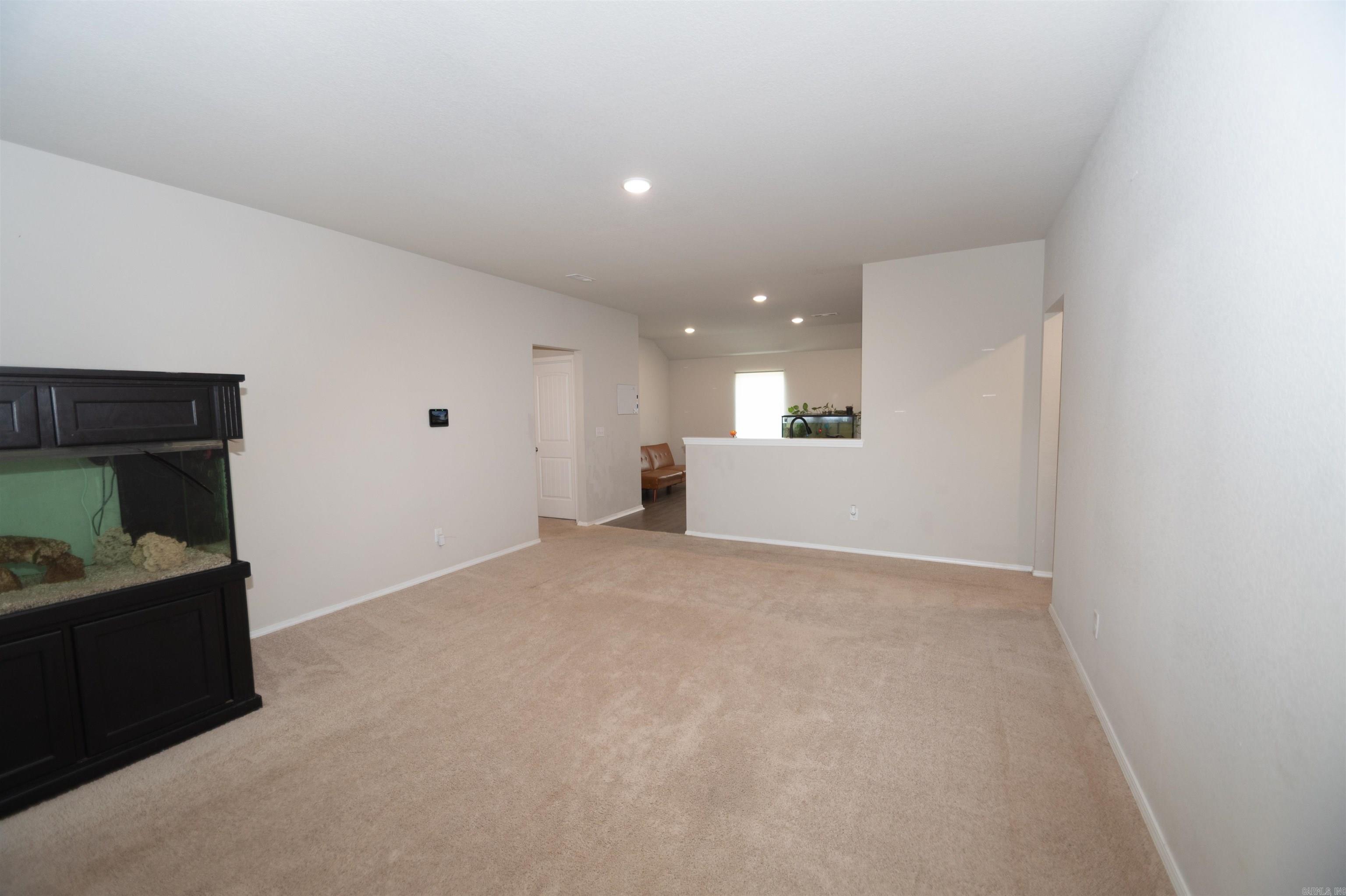 105 Williams Lane Property Photo 2