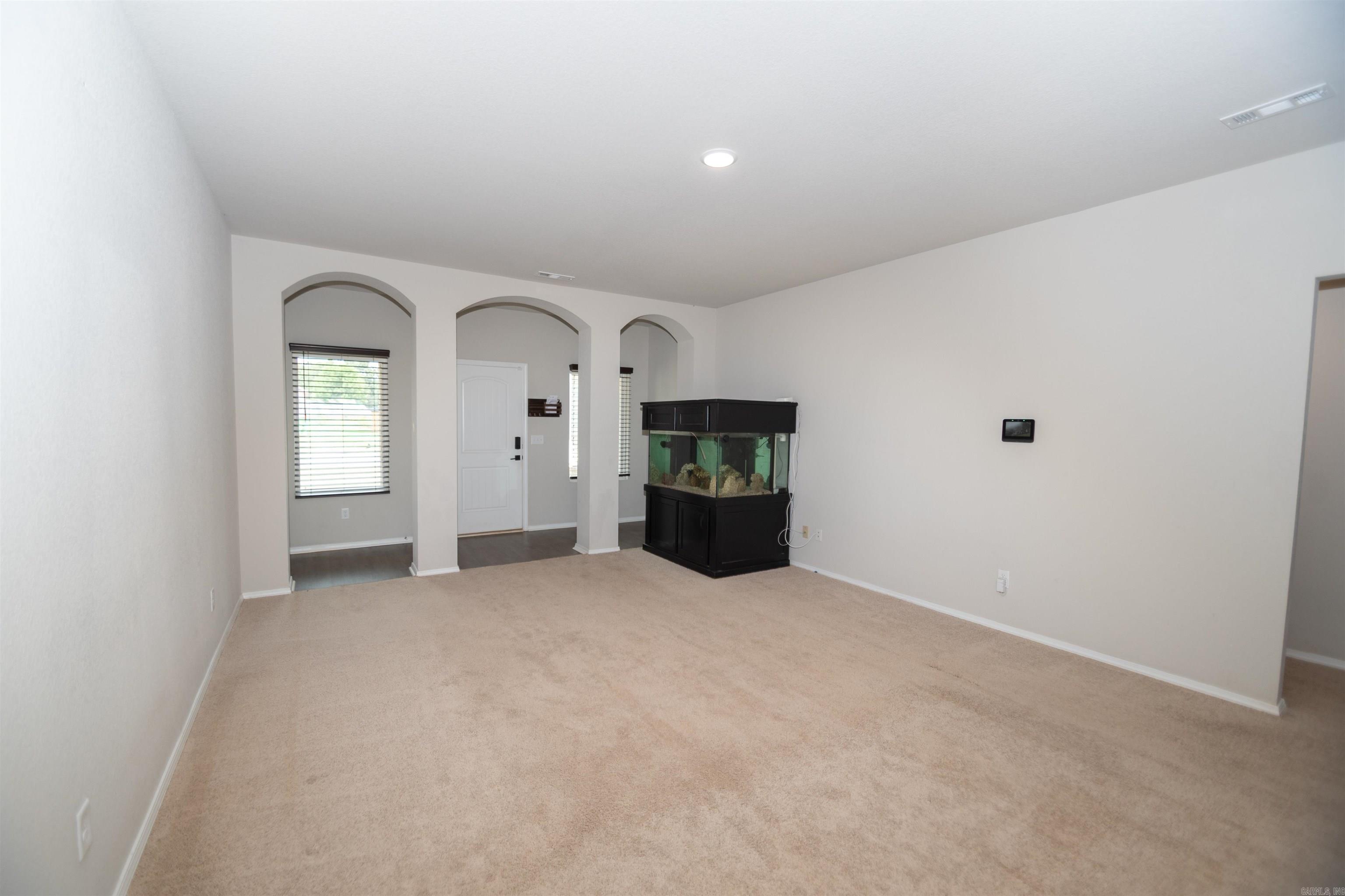105 Williams Lane Property Photo 3