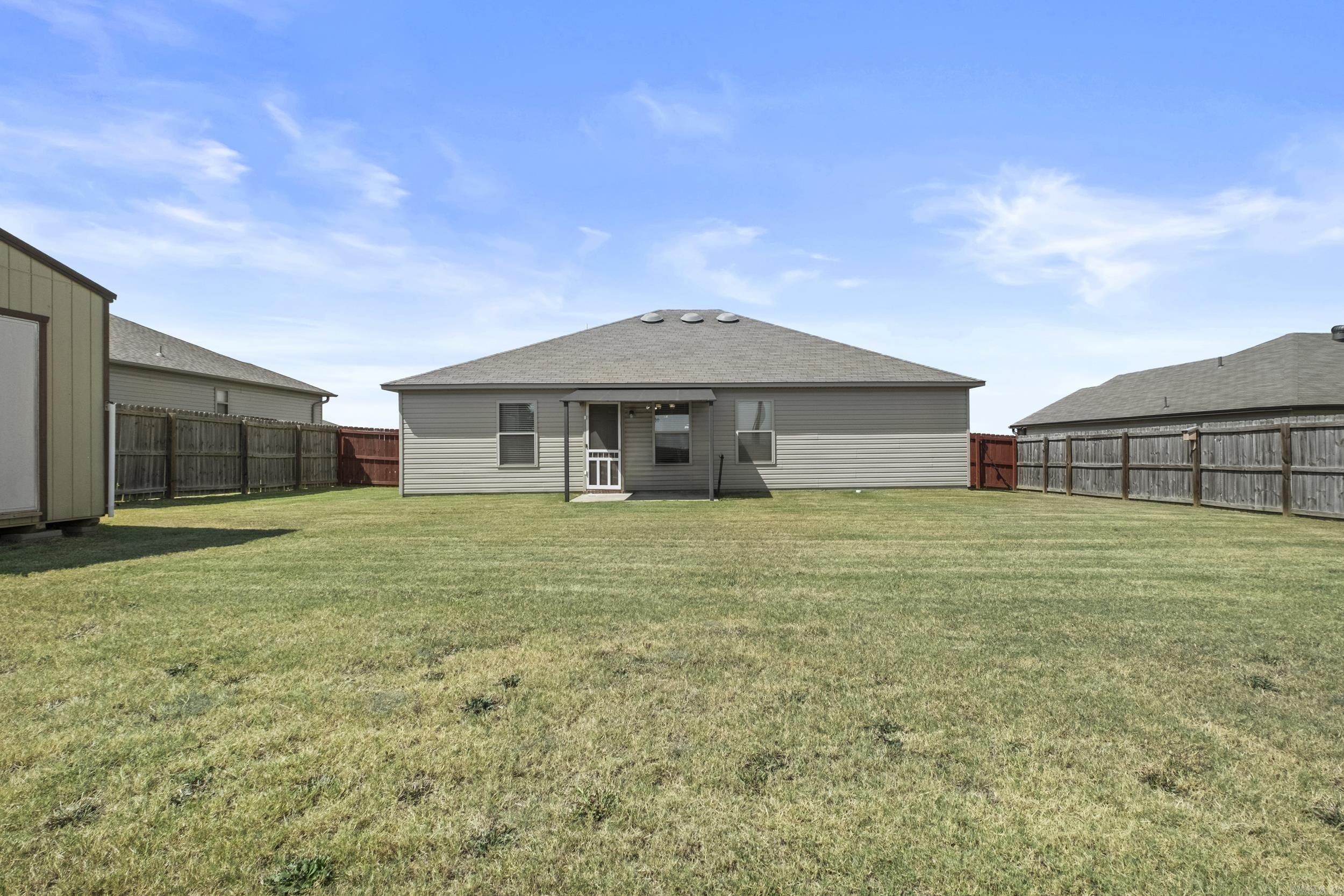 11025 Denton Road Property Photo 2