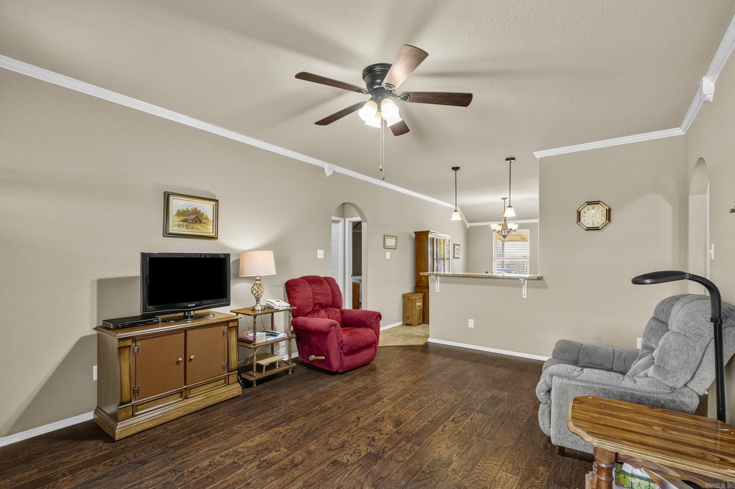 11025 Denton Road Property Photo 4