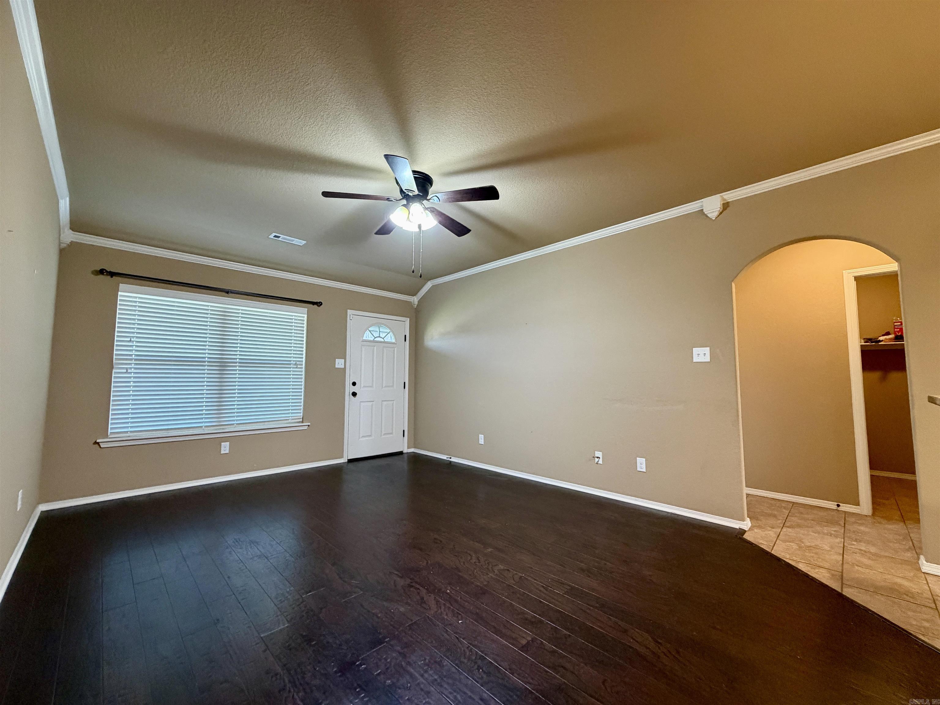 11025 Denton Road Property Photo 6