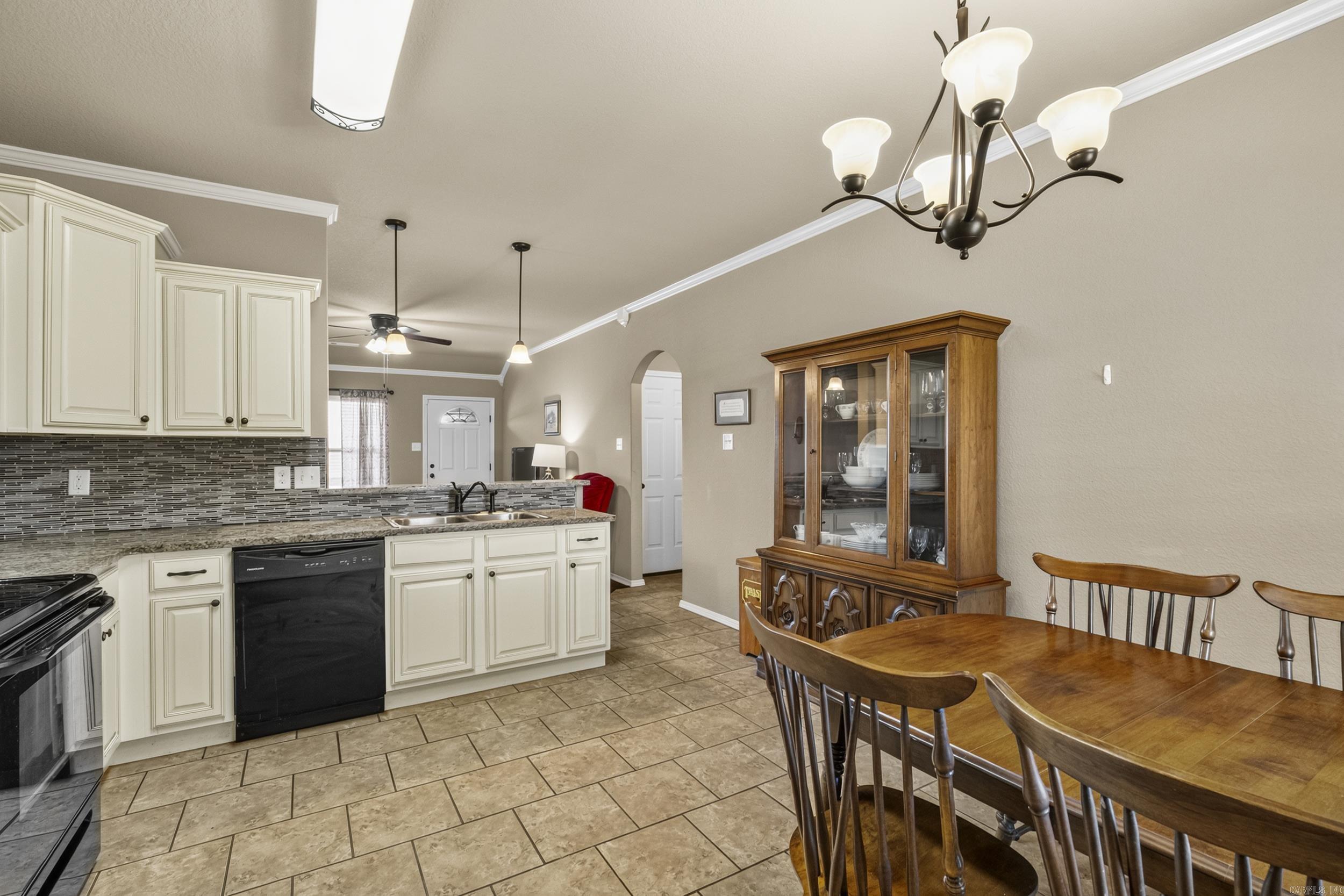 11025 Denton Road Property Photo 10