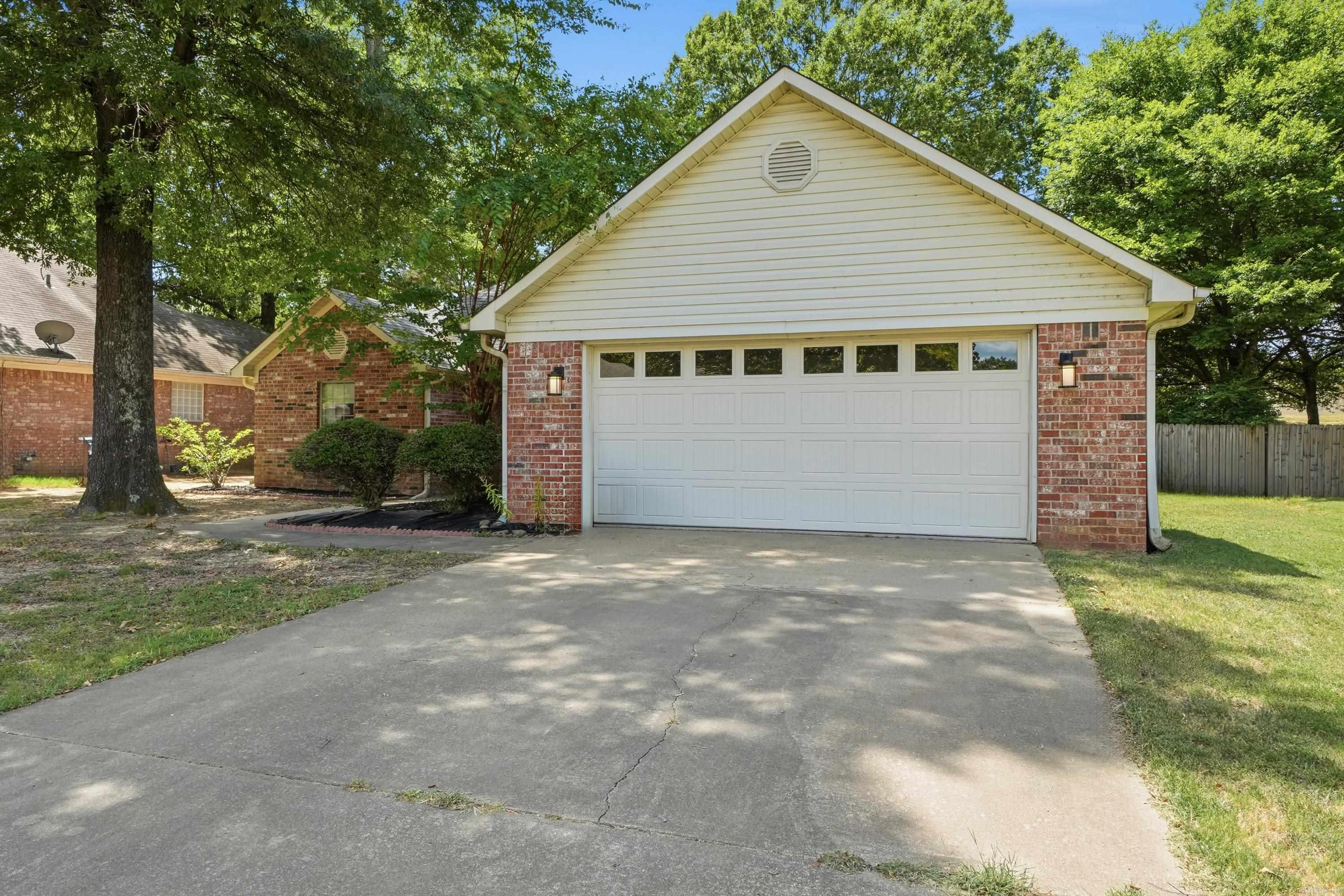 431 Bernard Drive Property Photo 3