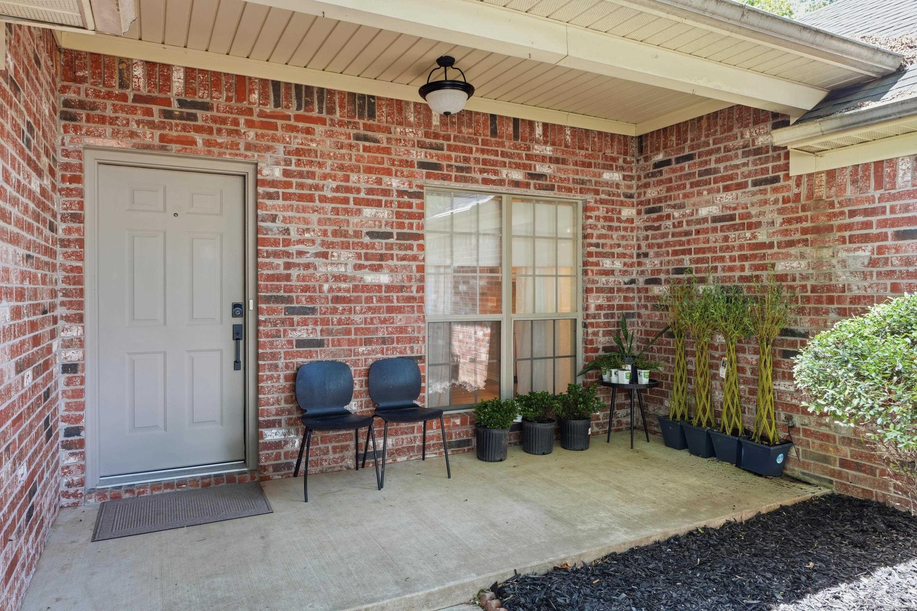 431 Bernard Drive Property Photo 4