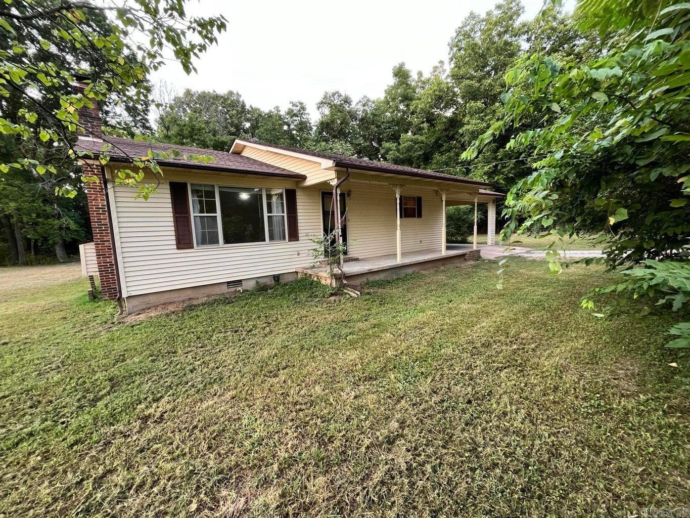 75 Moore Avenue Property Photo 1