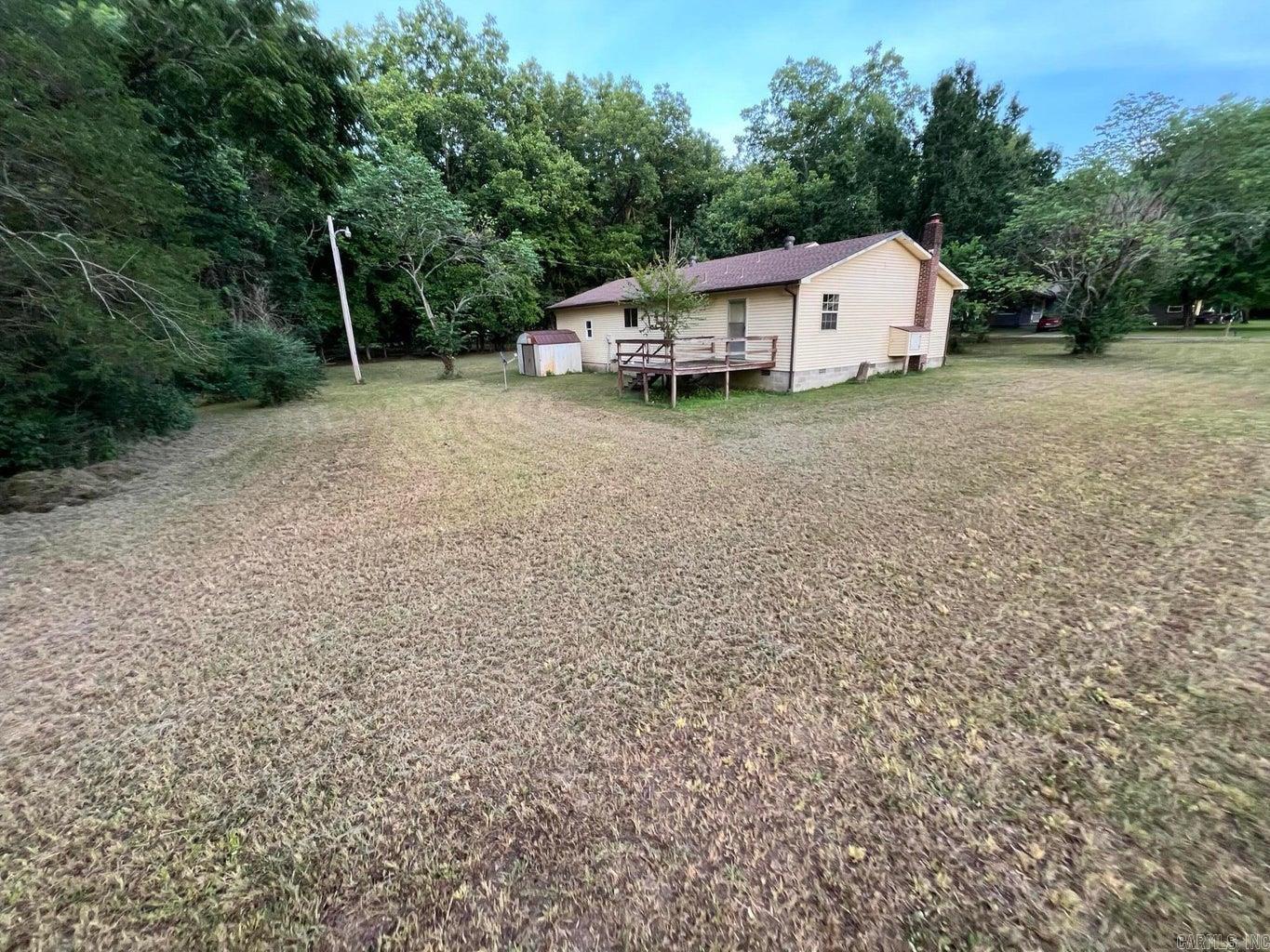 75 Moore Avenue Property Photo 8