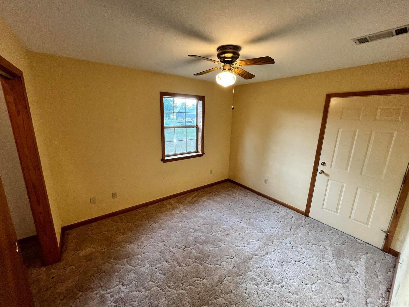 75 Moore Avenue Property Photo 32