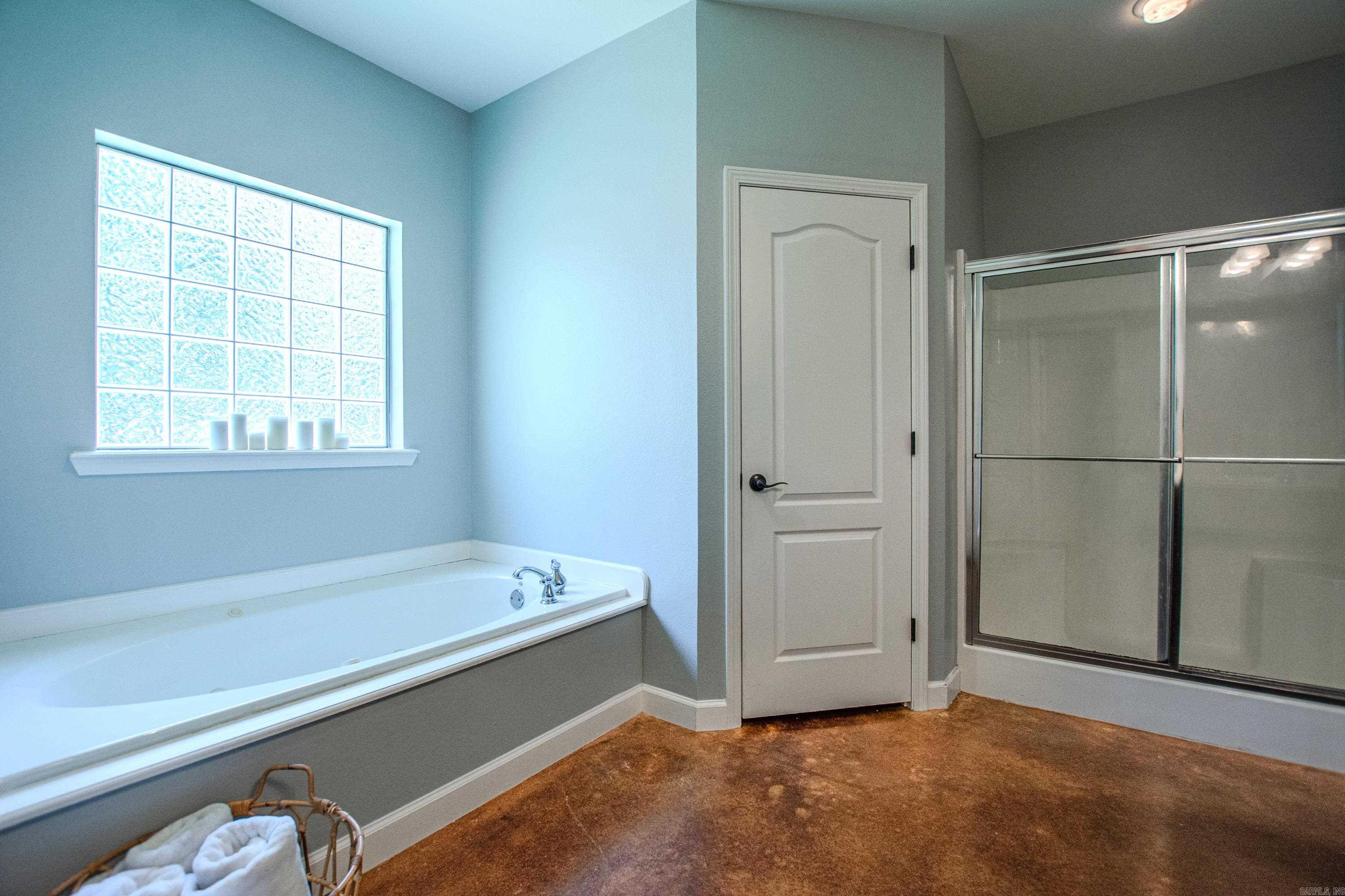 2746 Westbury Drive Property Photo 25