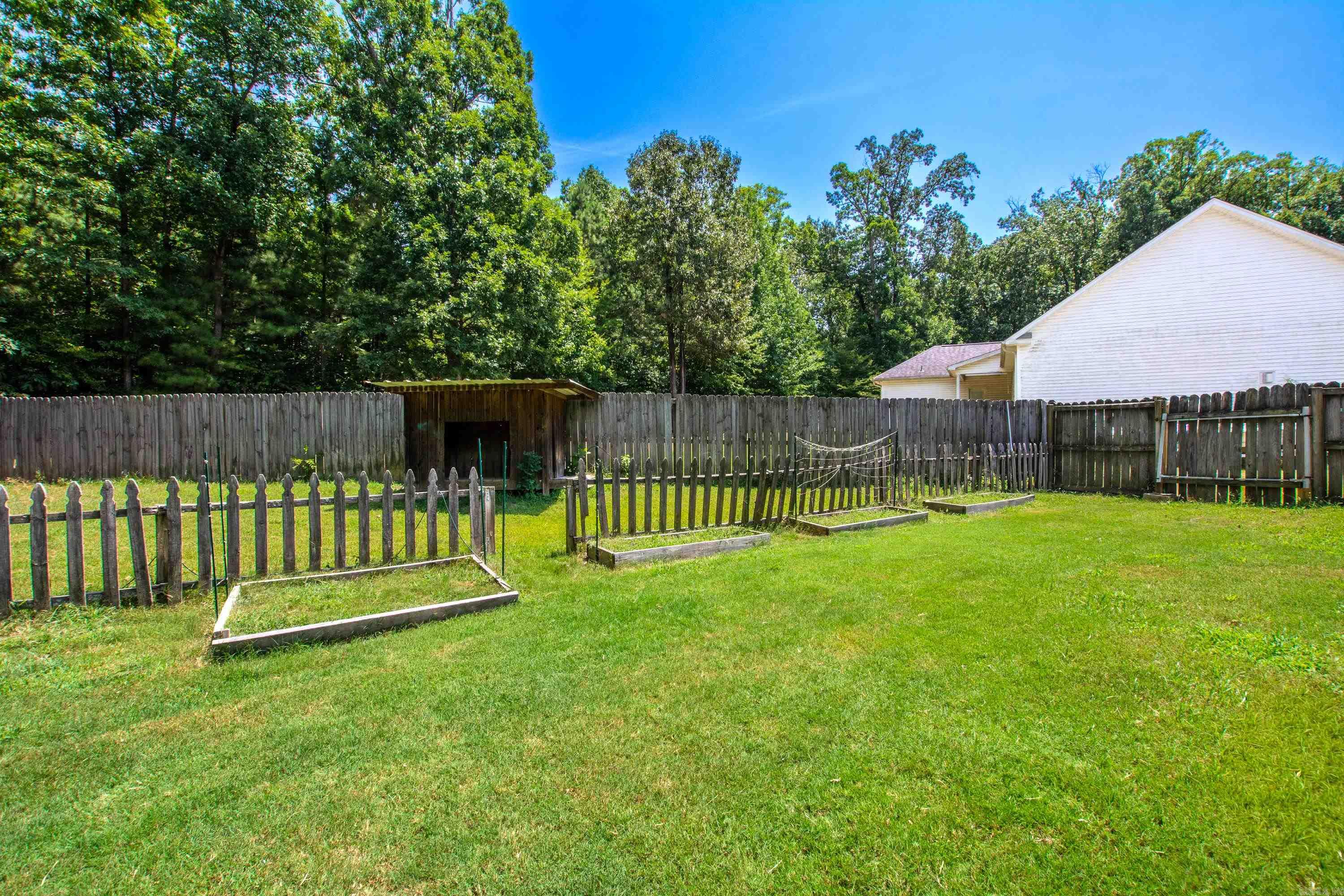 2746 Westbury Drive Property Photo 34