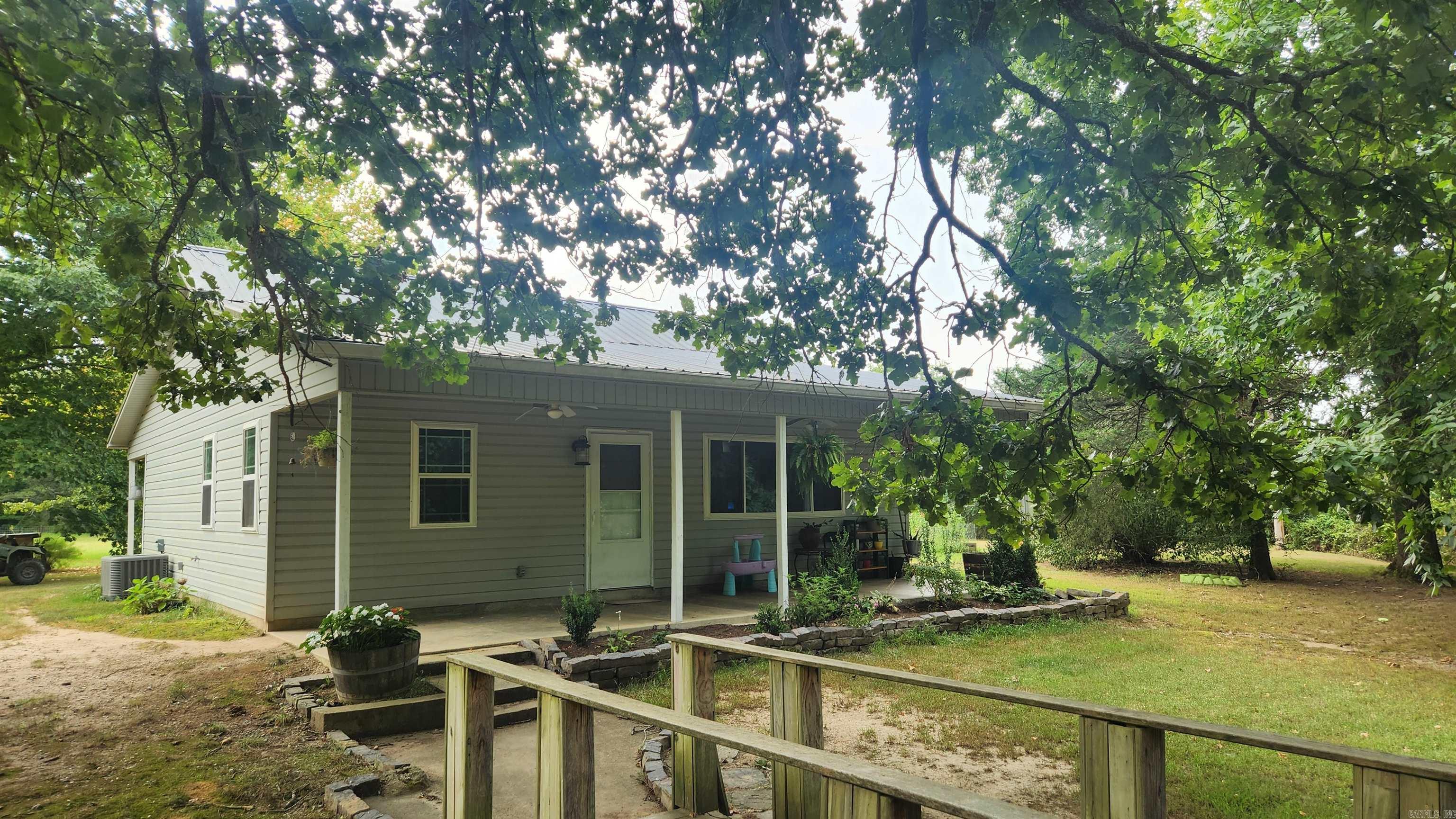 91 Michael Lane Property Photo 47