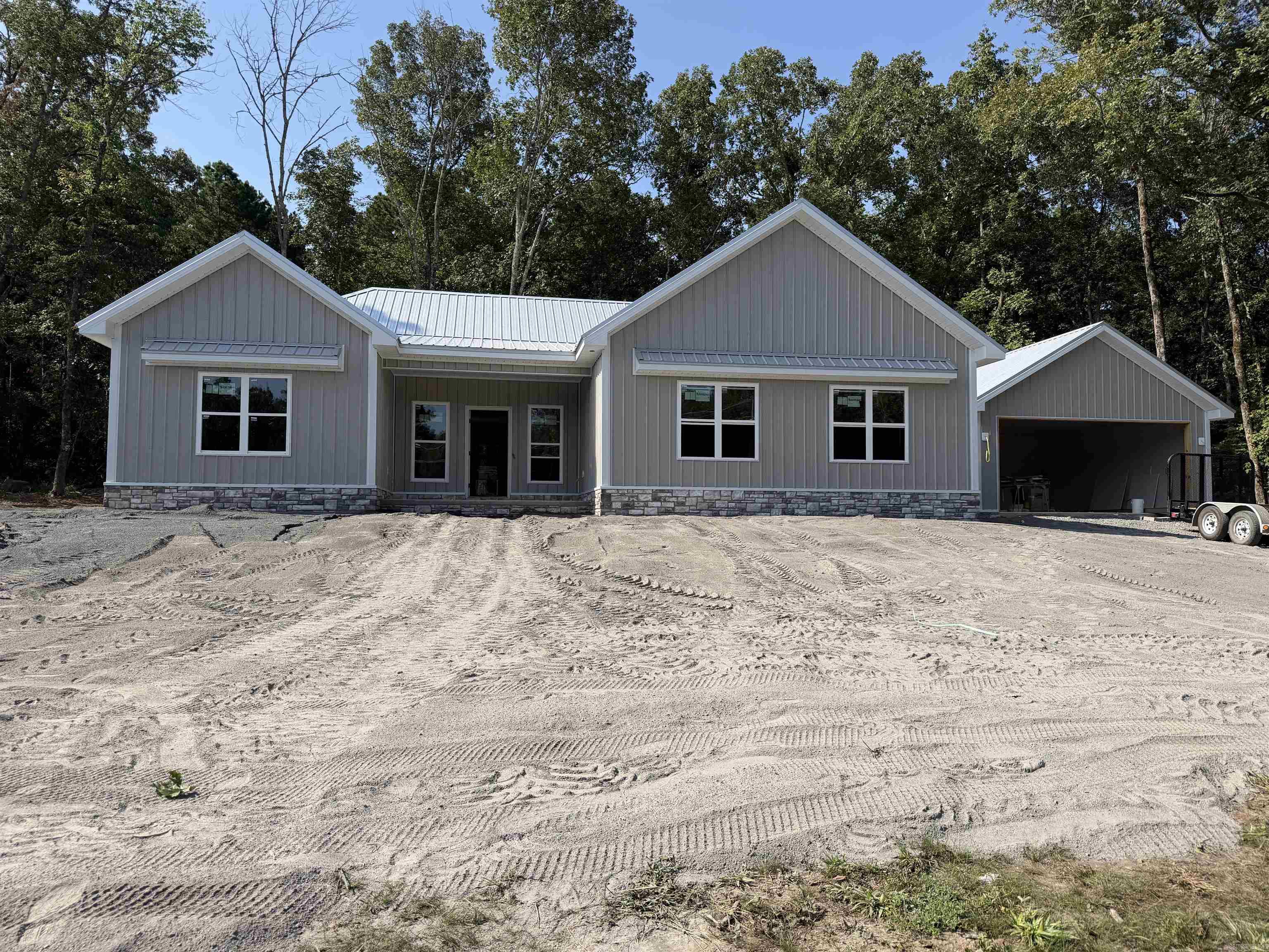 135 Red Fox Property Photo 1