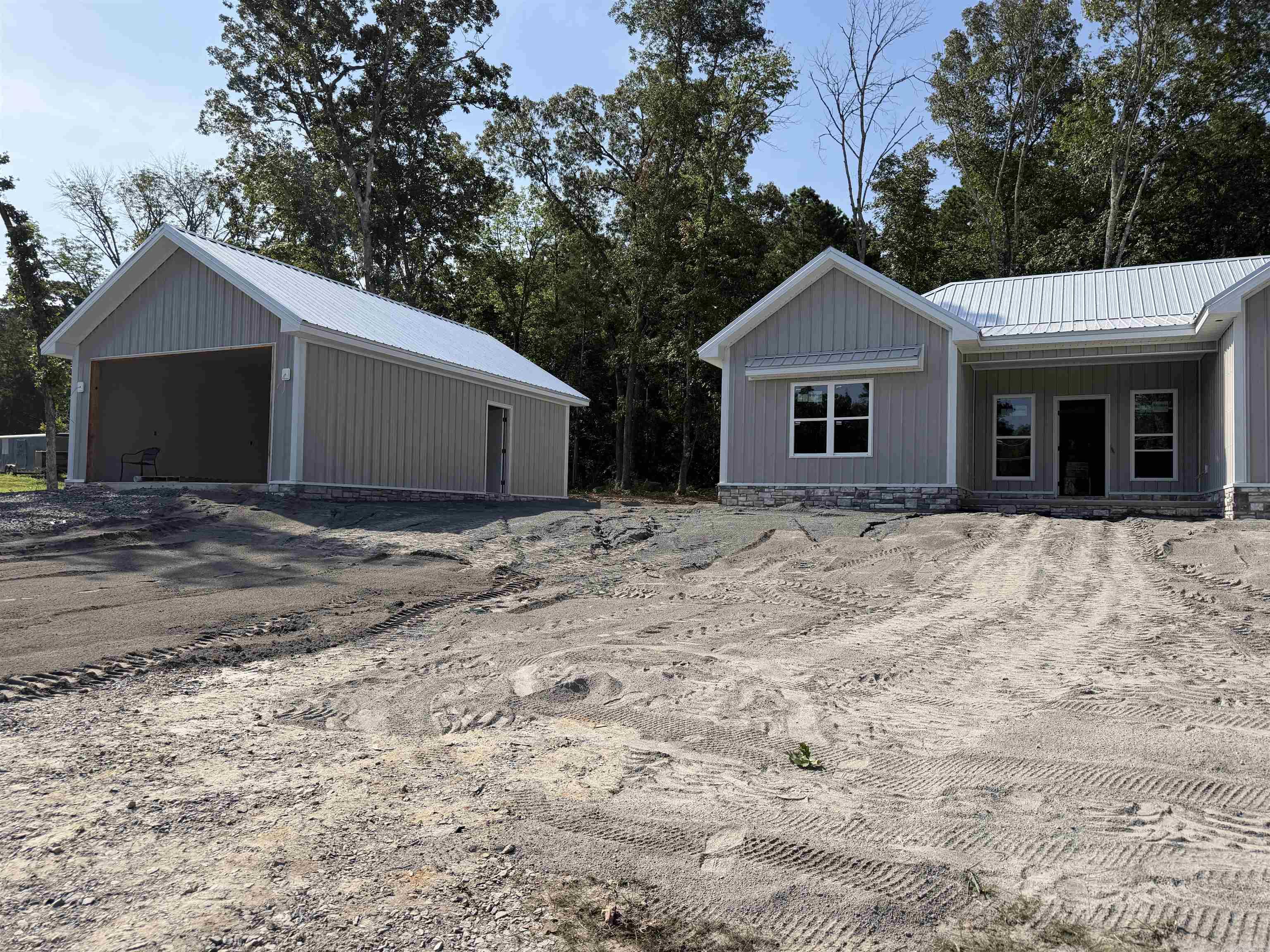 135 Red Fox Property Photo 3