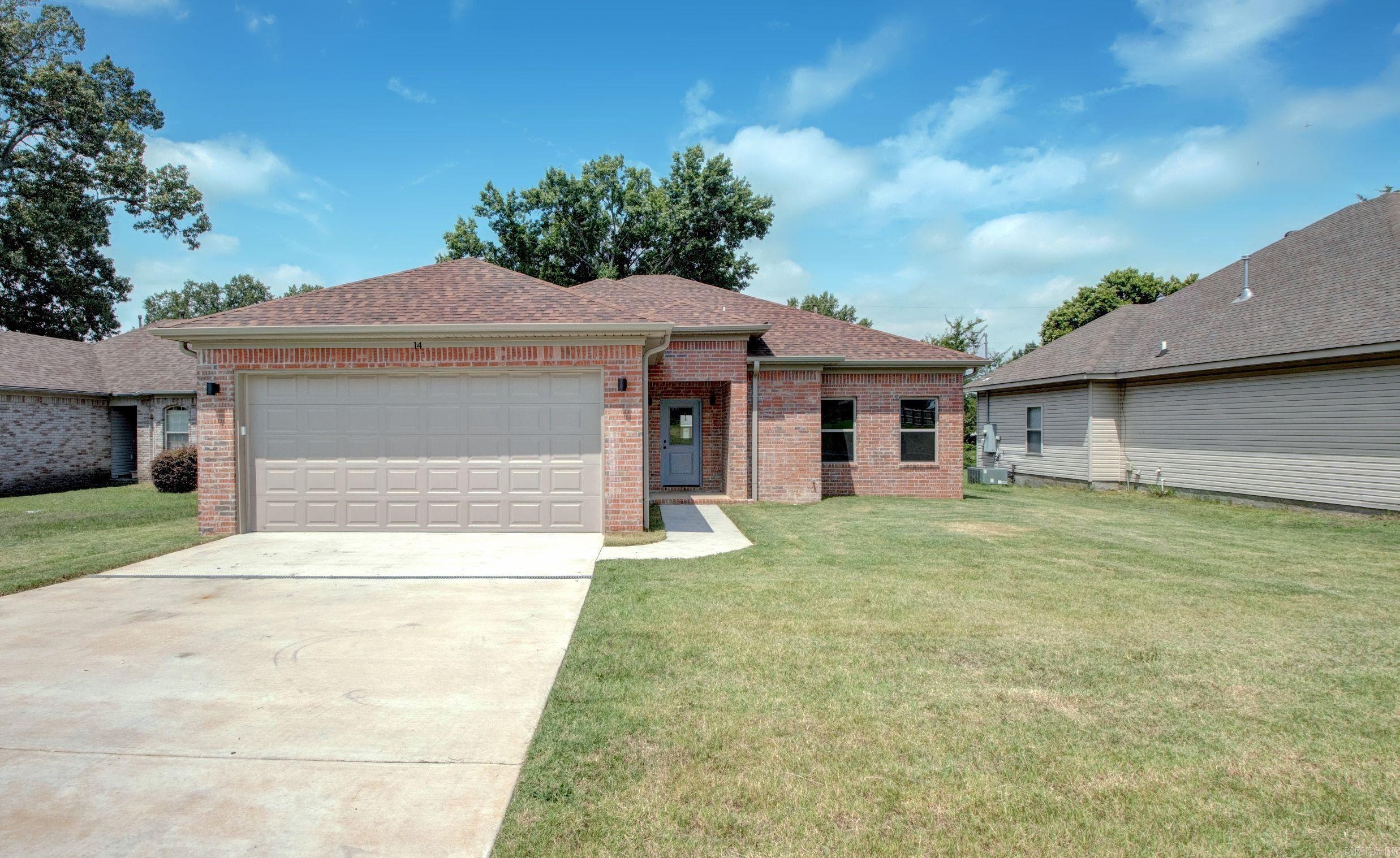 14 Oxford Run Court Property Photo 1
