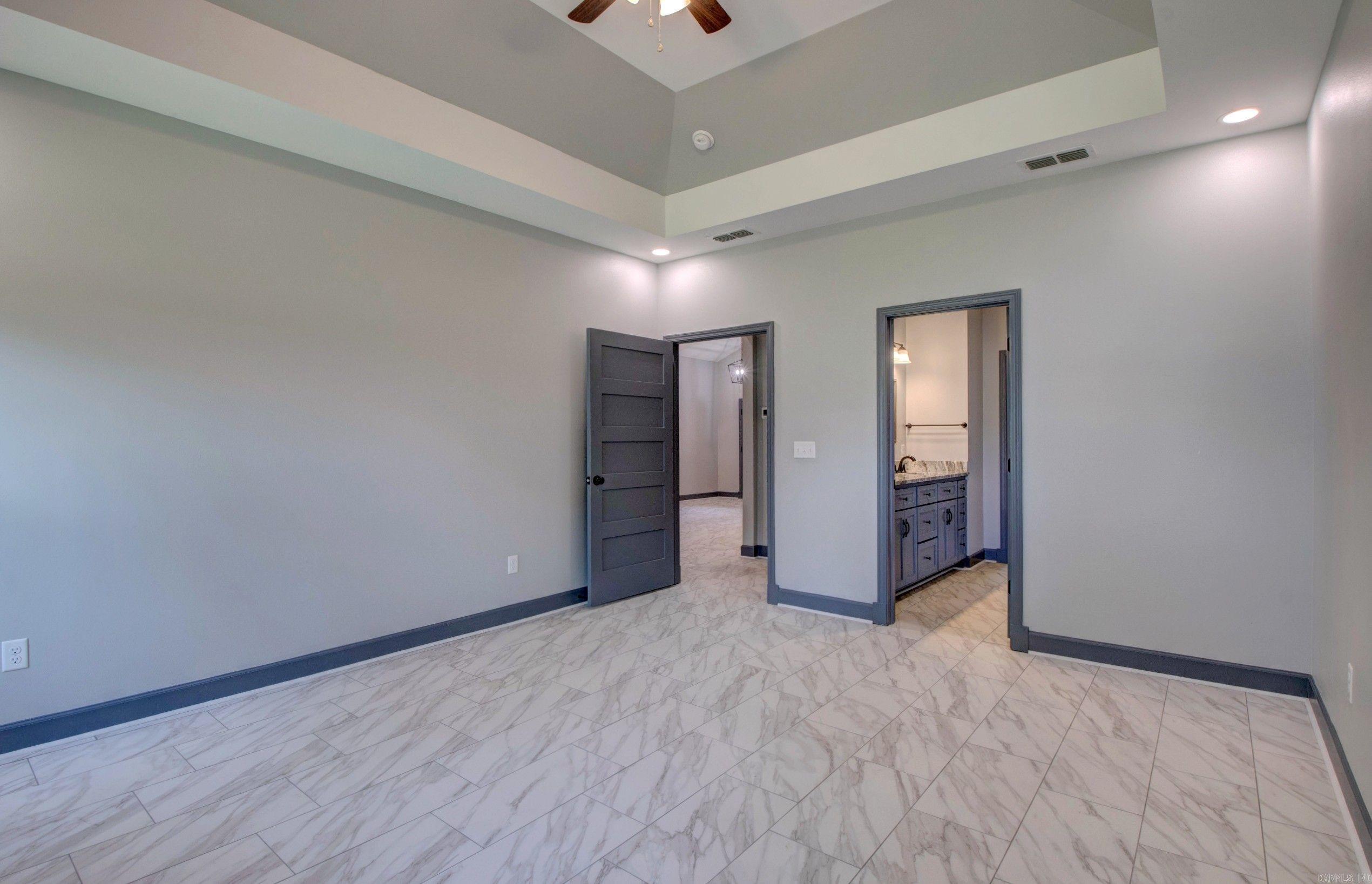14 Oxford Run Court Property Photo 14
