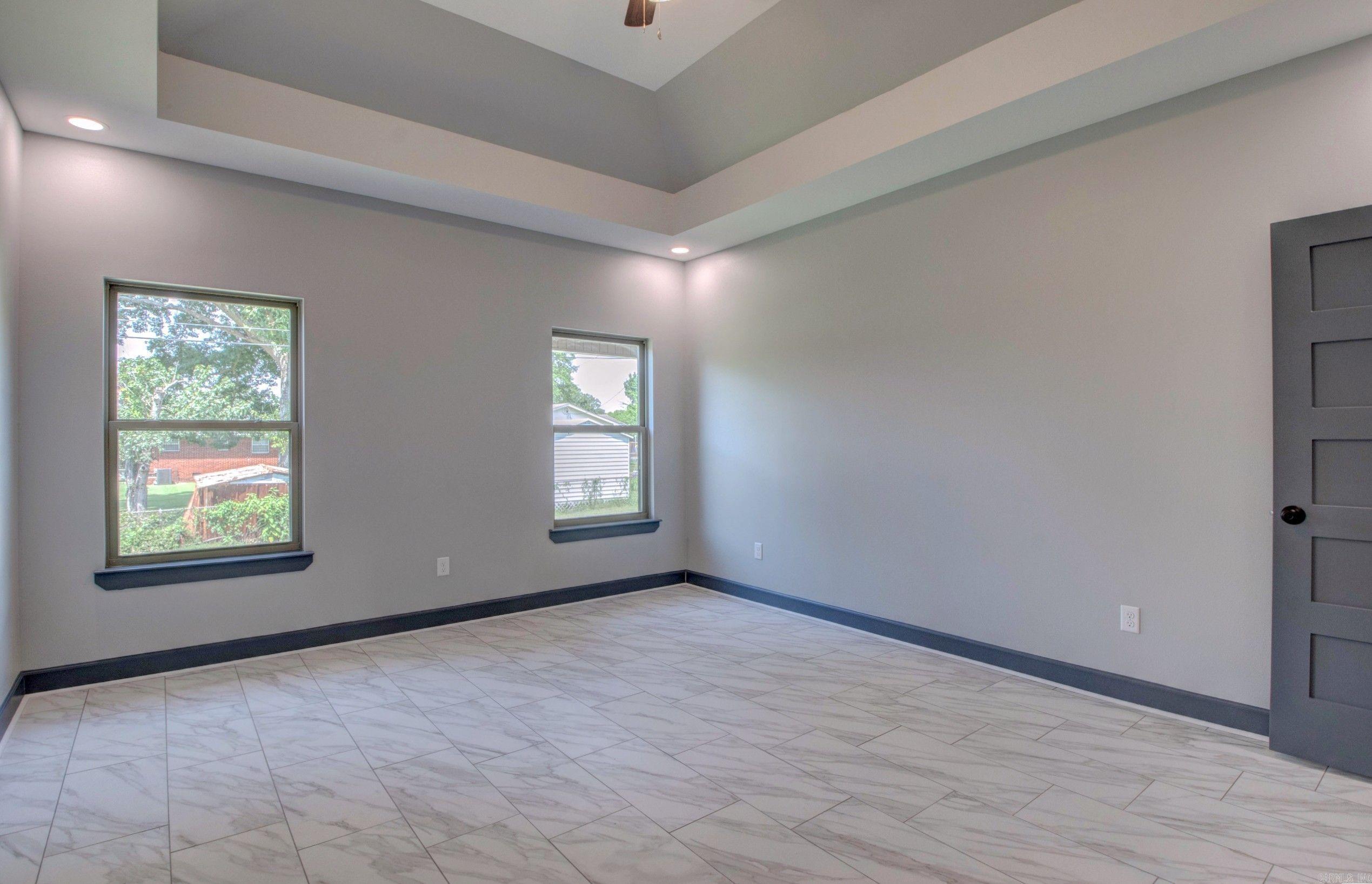 14 Oxford Run Court Property Photo 15