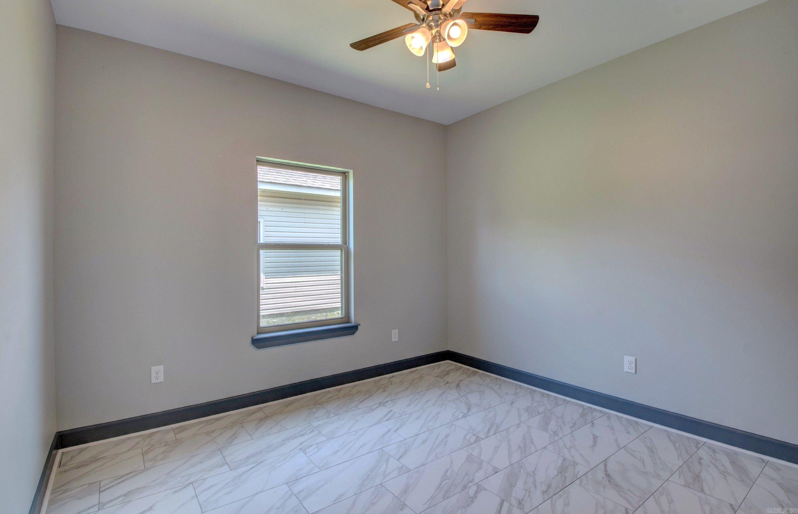 14 Oxford Run Court Property Photo 25