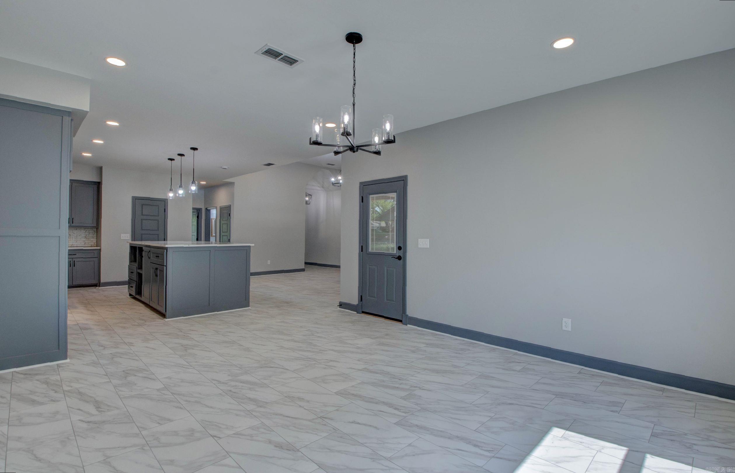 19 Oxford Run Court Property Photo 18