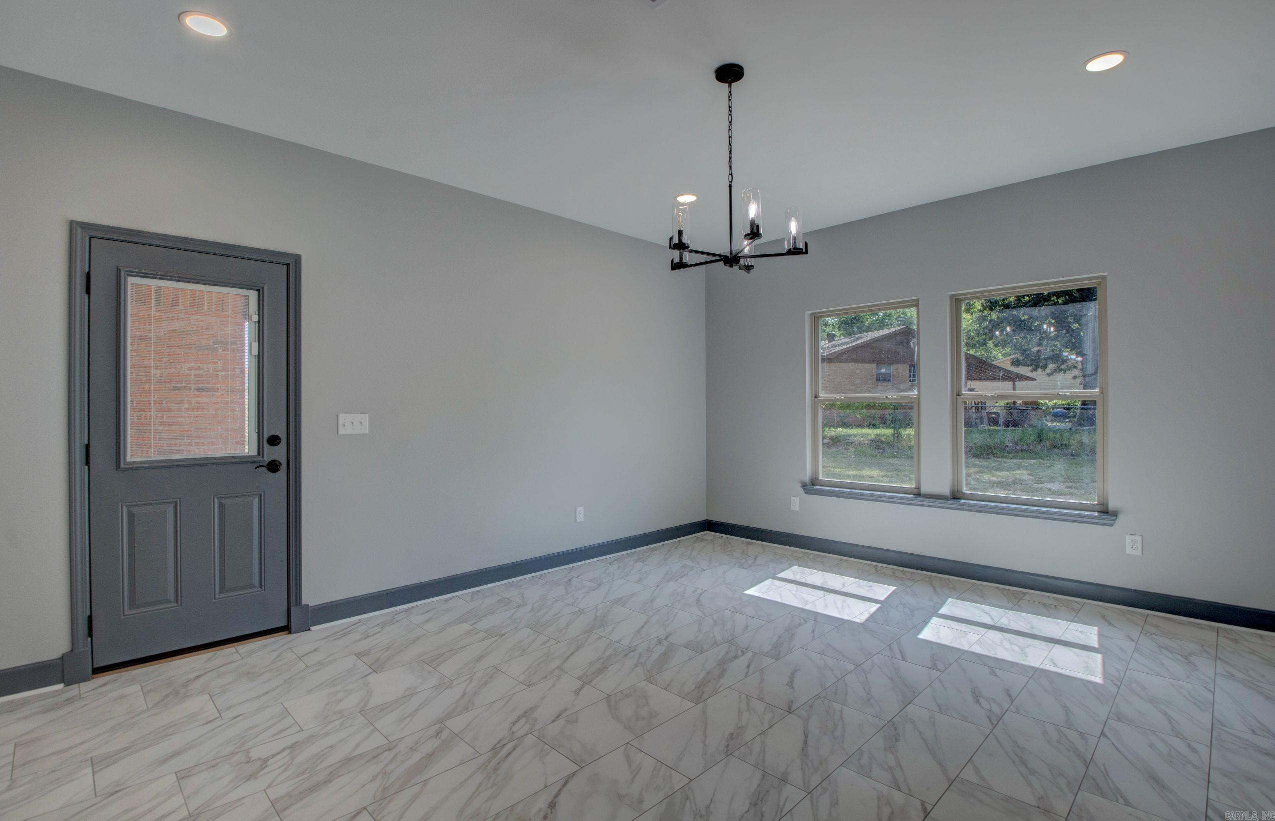 19 Oxford Run Court Property Photo 21