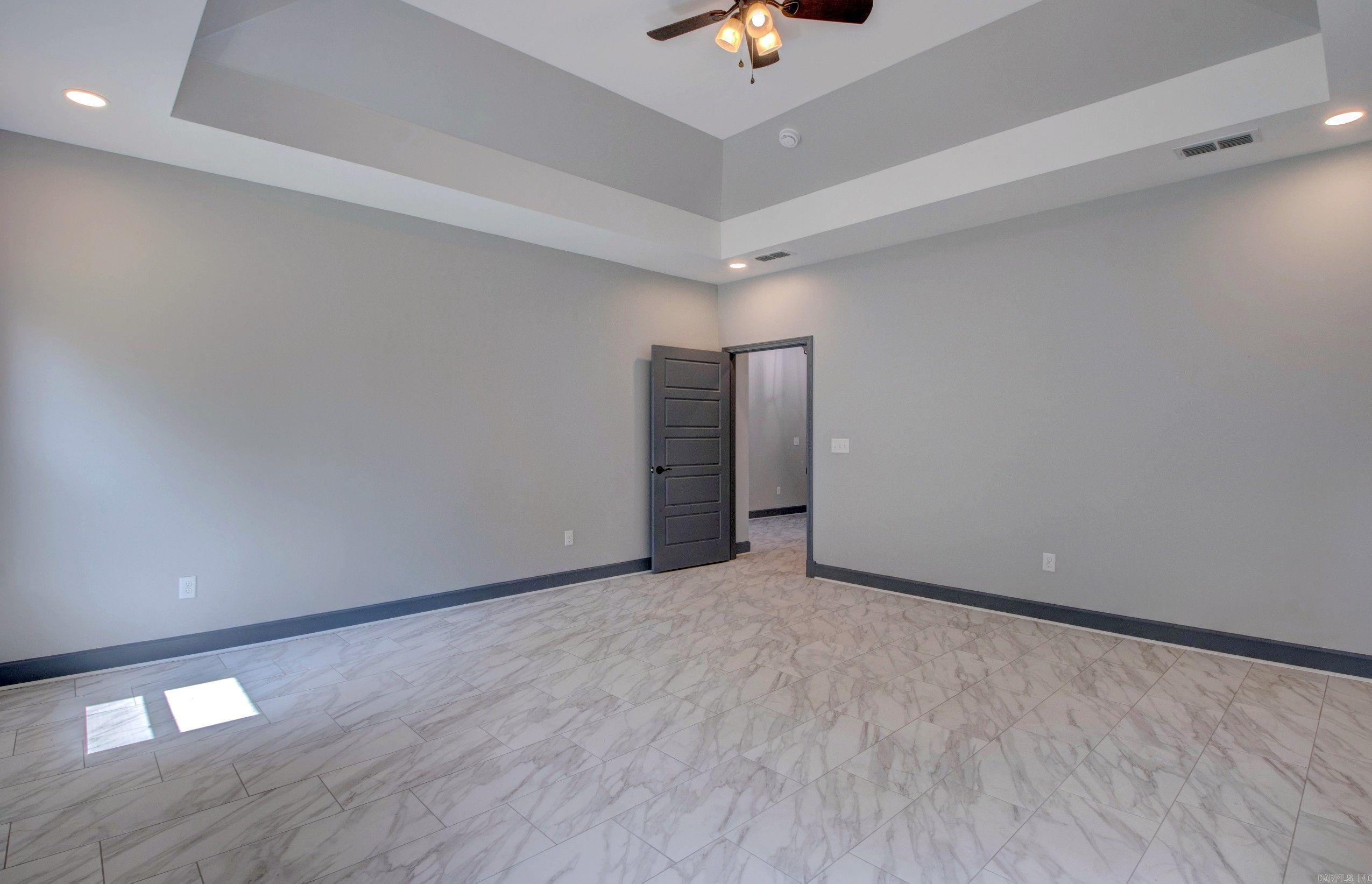 19 Oxford Run Court Property Photo 25