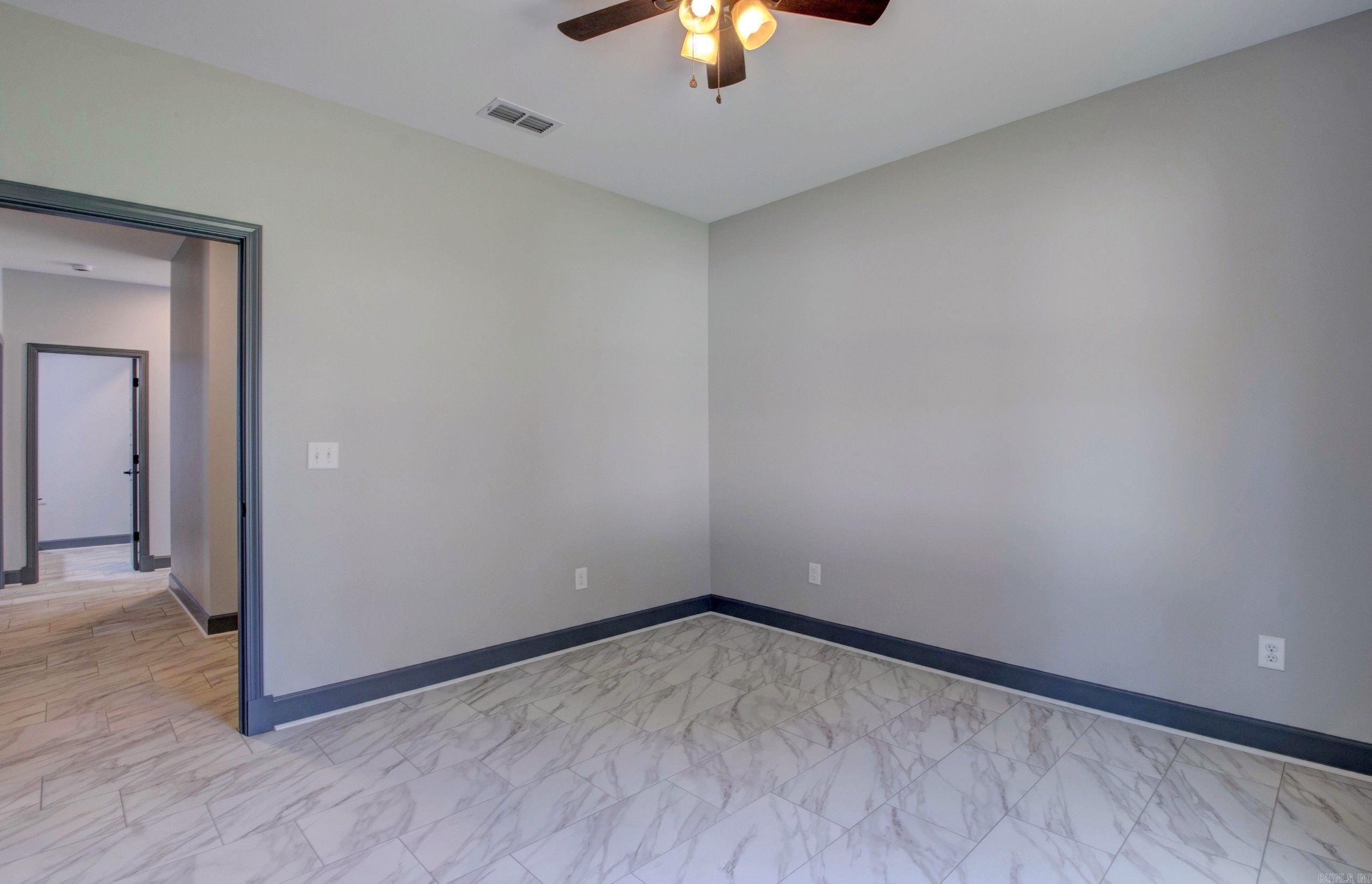 19 Oxford Run Court Property Photo 37