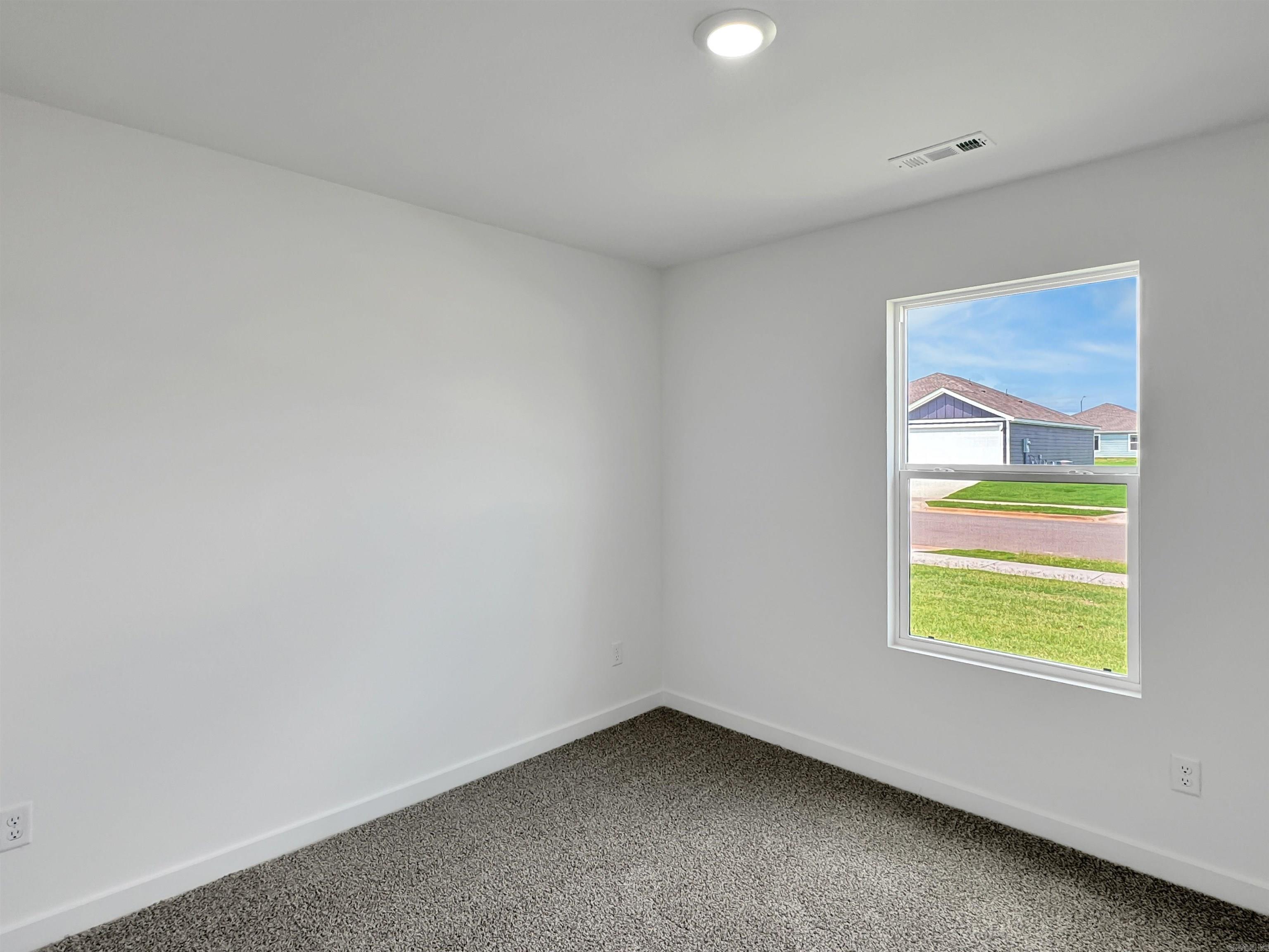 90 Wolfsbridge Loop Property Photo 10