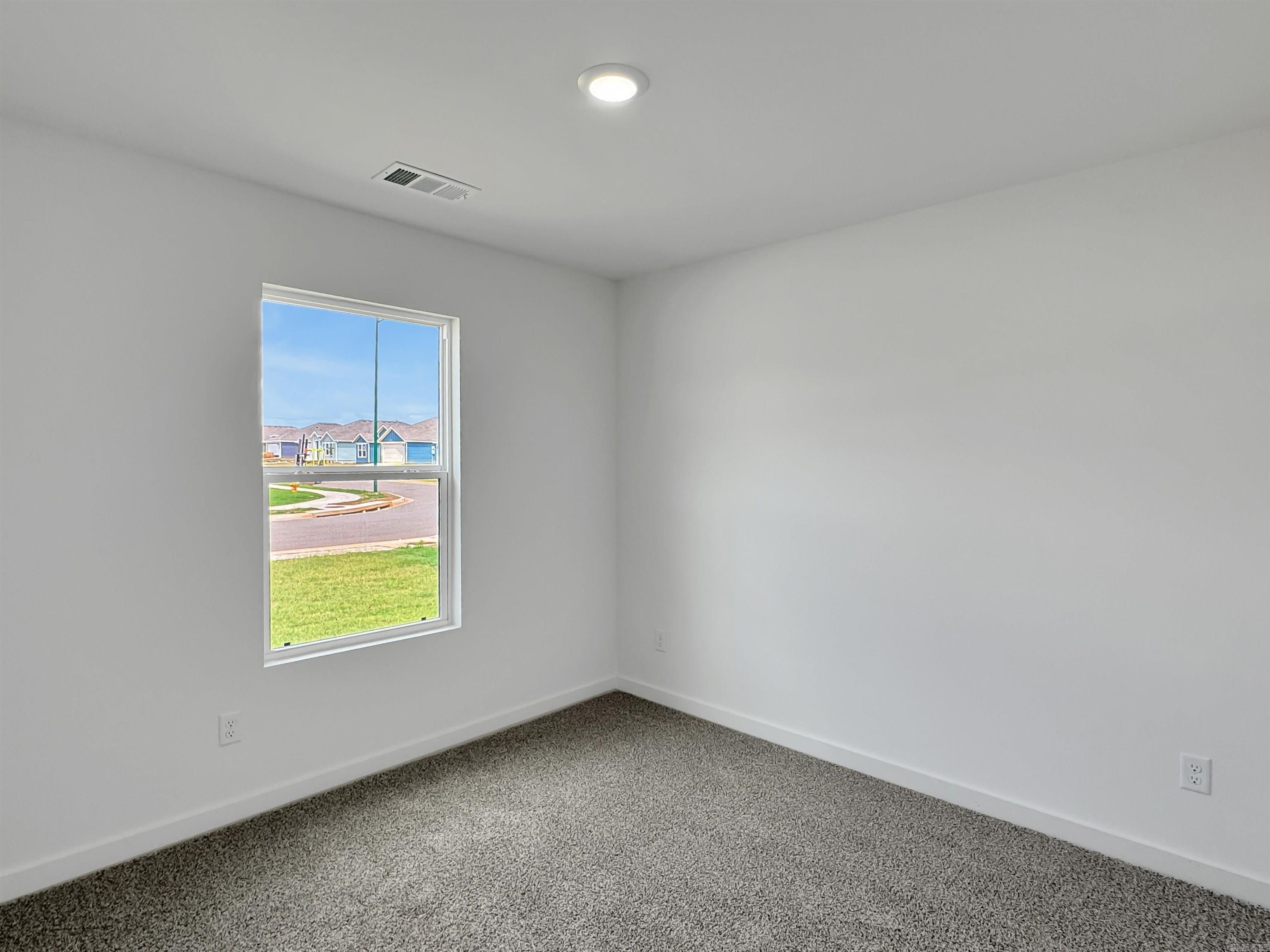 90 Wolfsbridge Loop Property Photo 11