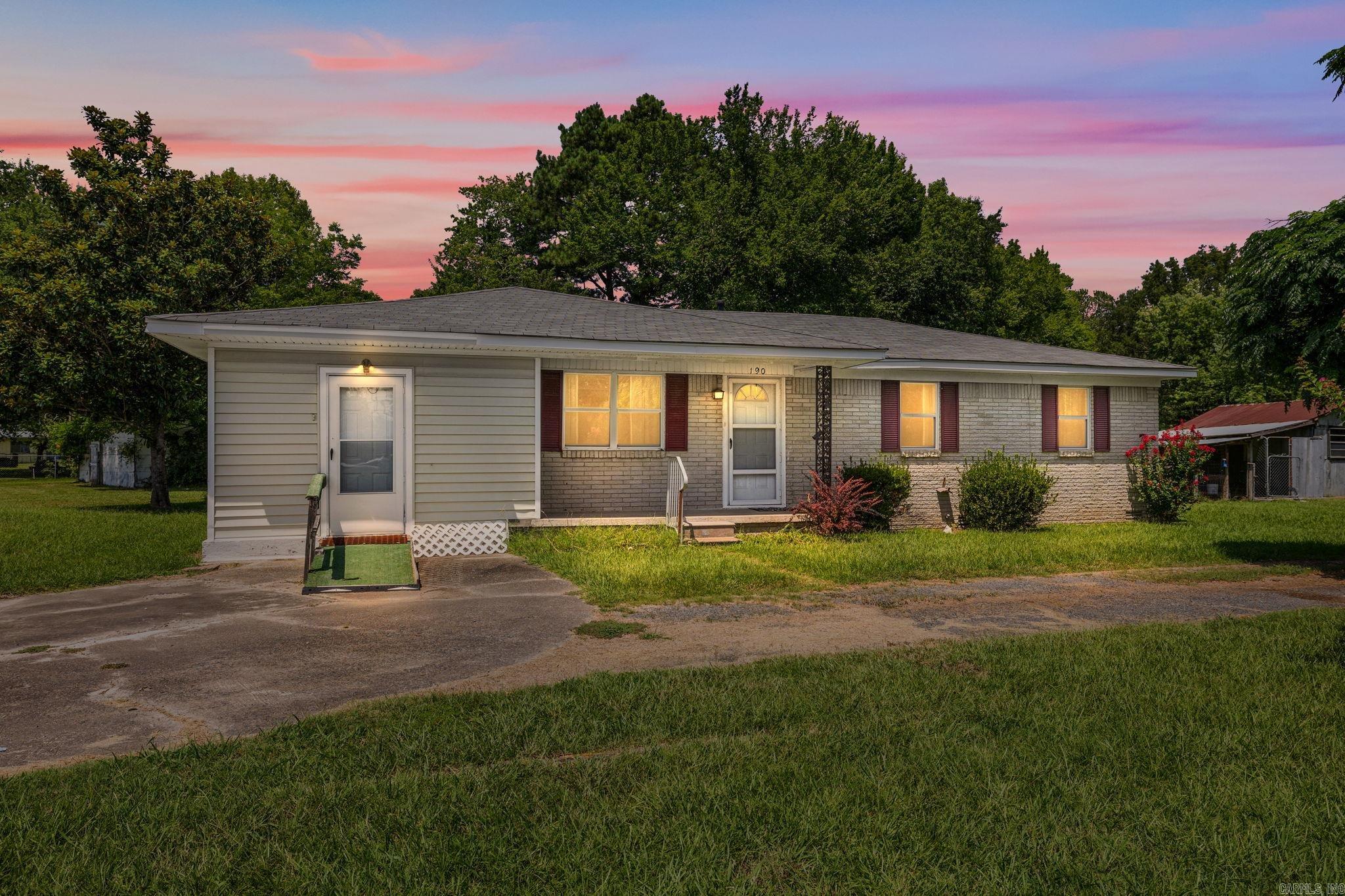 190 Markham Property Photo 2