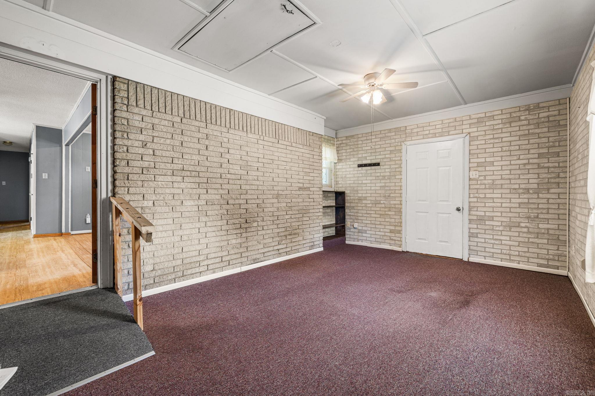 190 Markham Property Photo 15