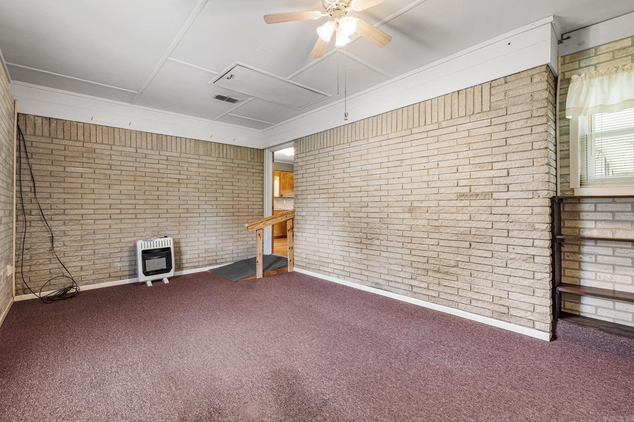190 Markham Property Photo 16