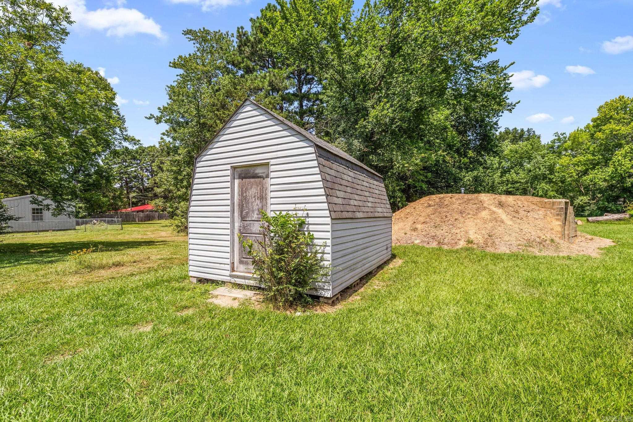 190 Markham Property Photo 26