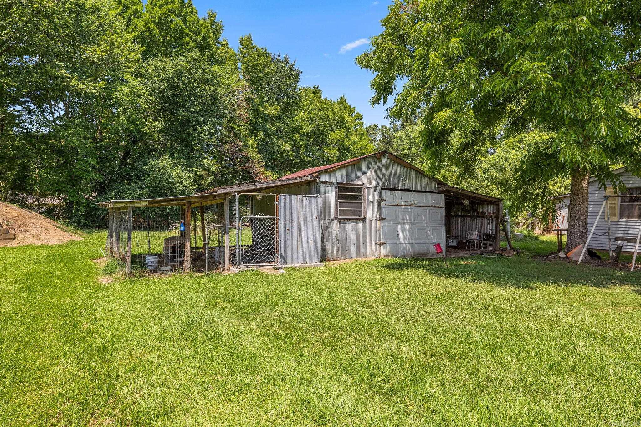 190 Markham Property Photo 29