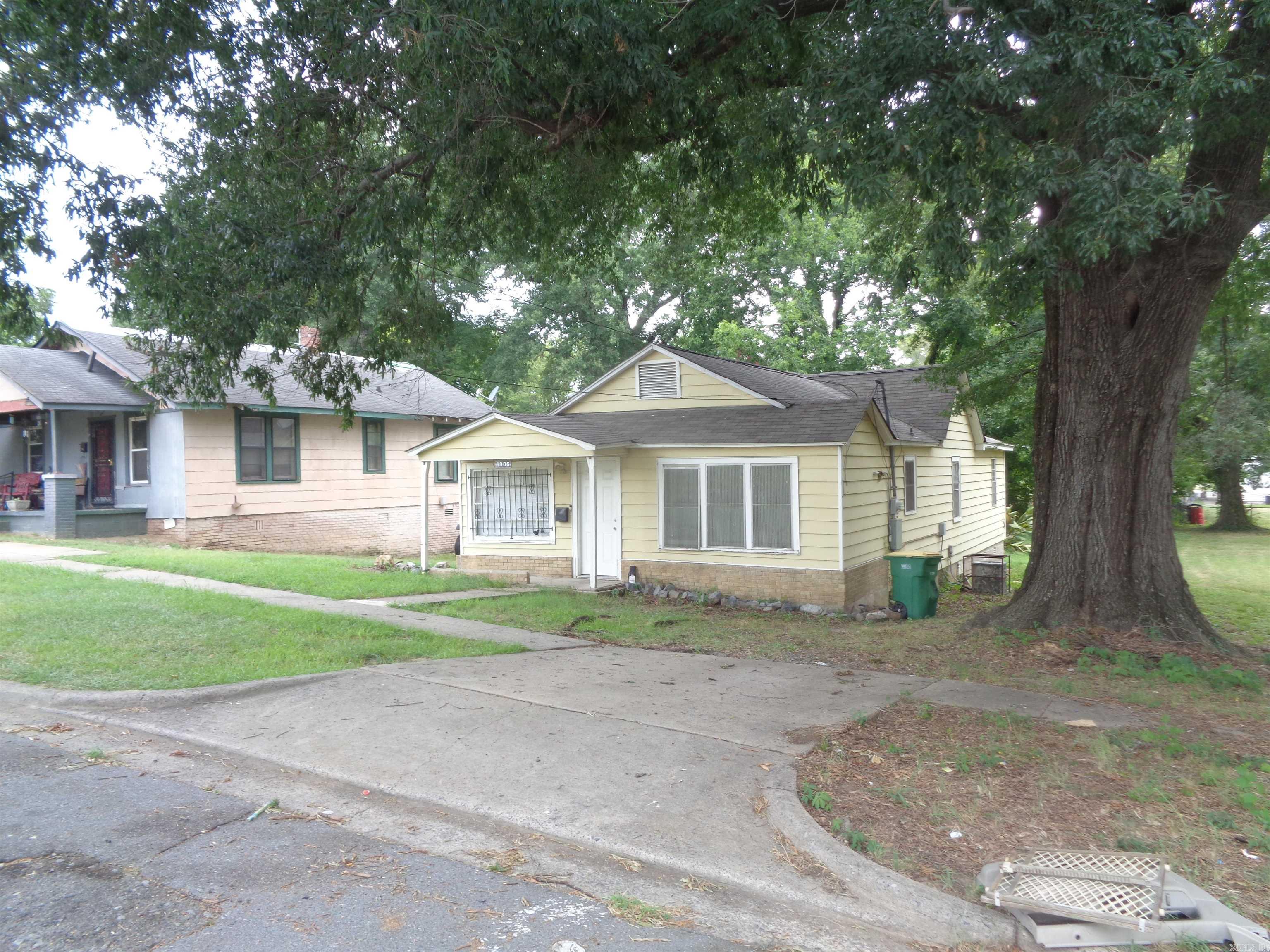 1906 E Capitol Avenue Property Photo 2