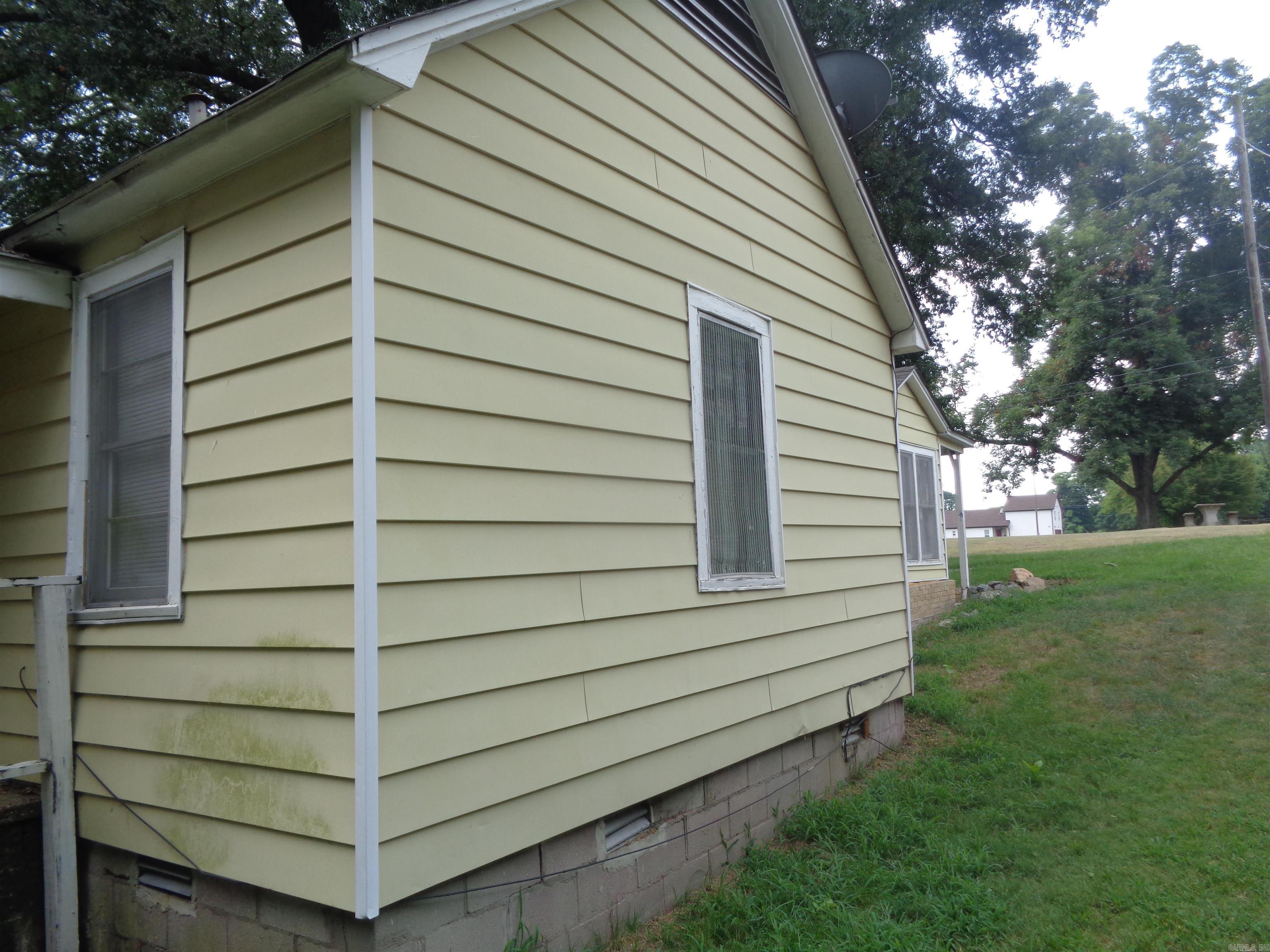 1906 E Capitol Avenue Property Photo 9