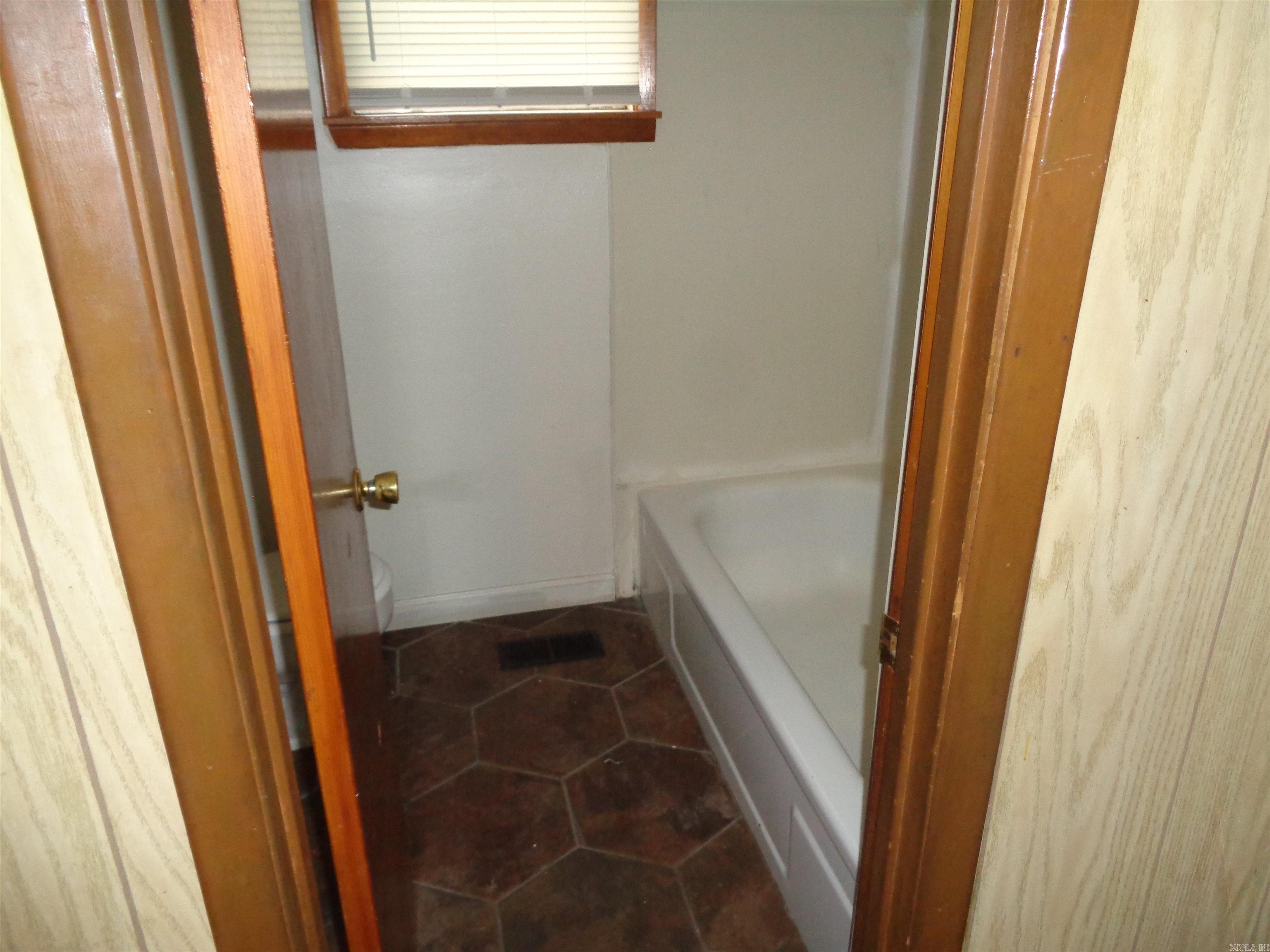 1906 E Capitol Avenue Property Photo 22