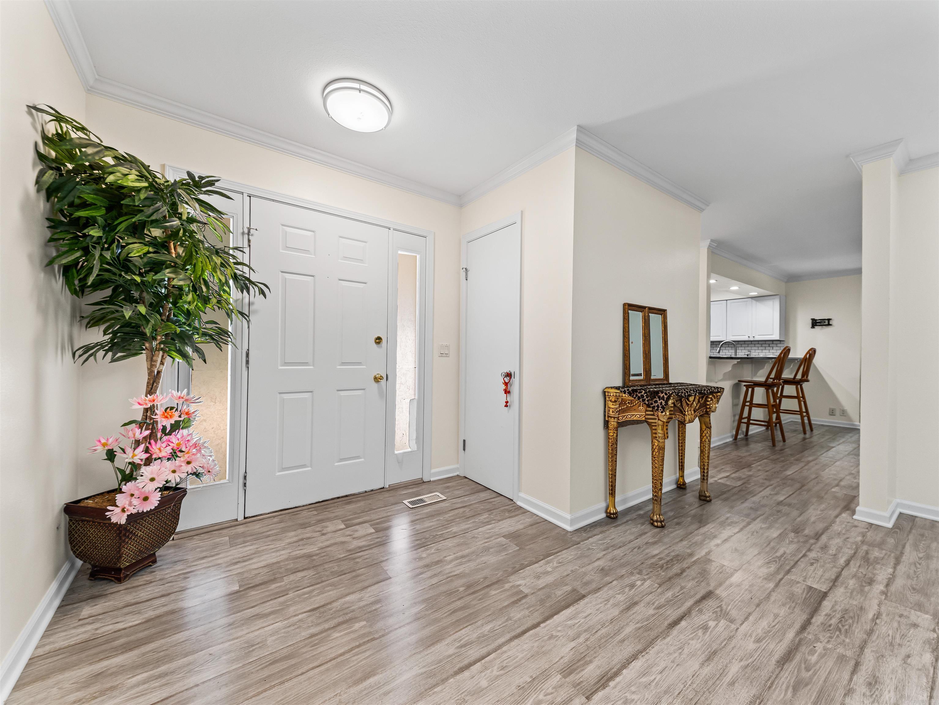 42 Lerida Circle Property Photo 4