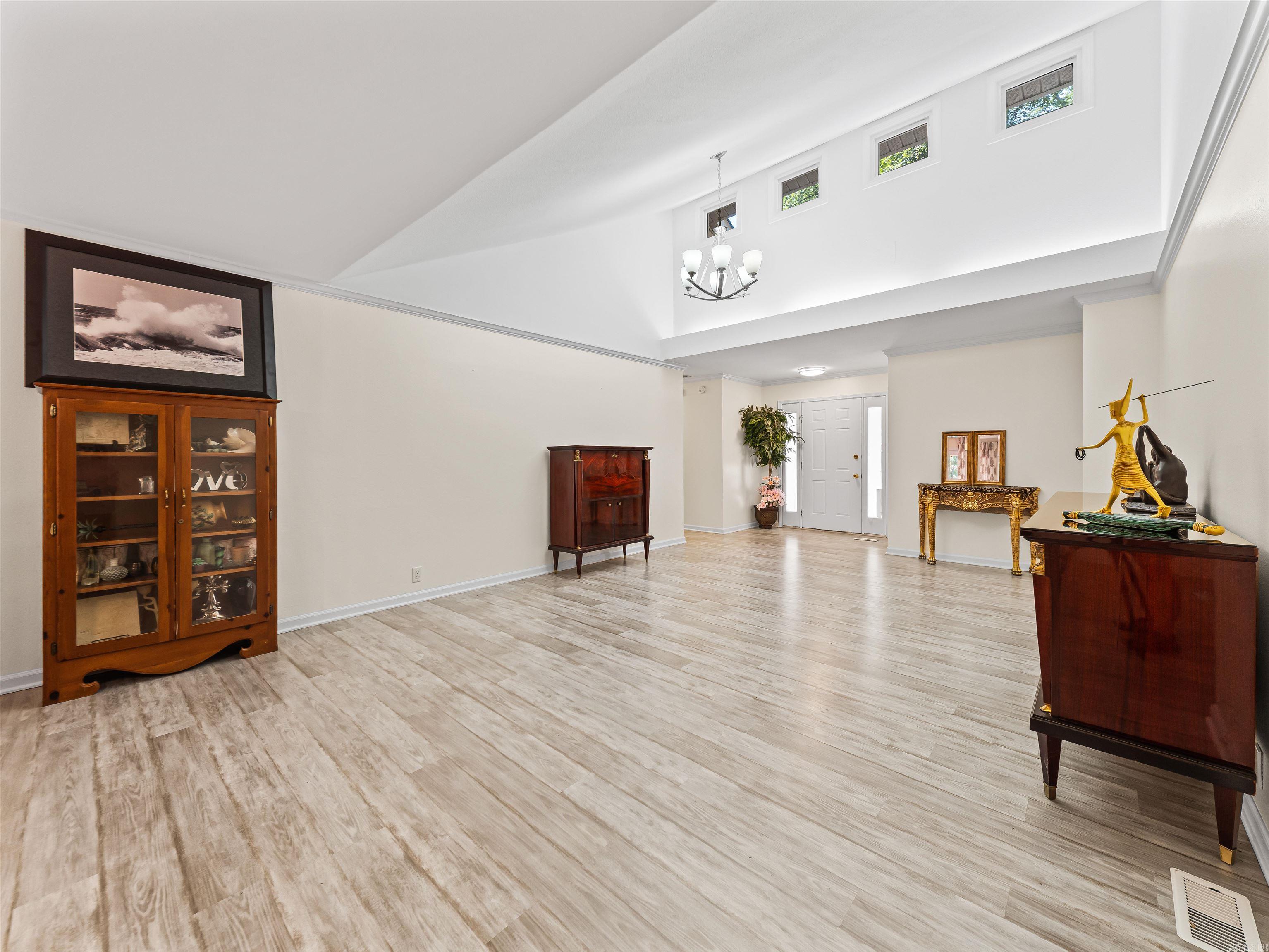 42 Lerida Circle Property Photo 7