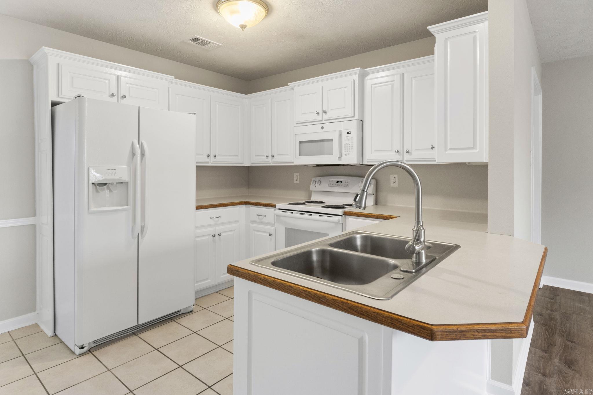 10 Corvette Drive Property Photo 13