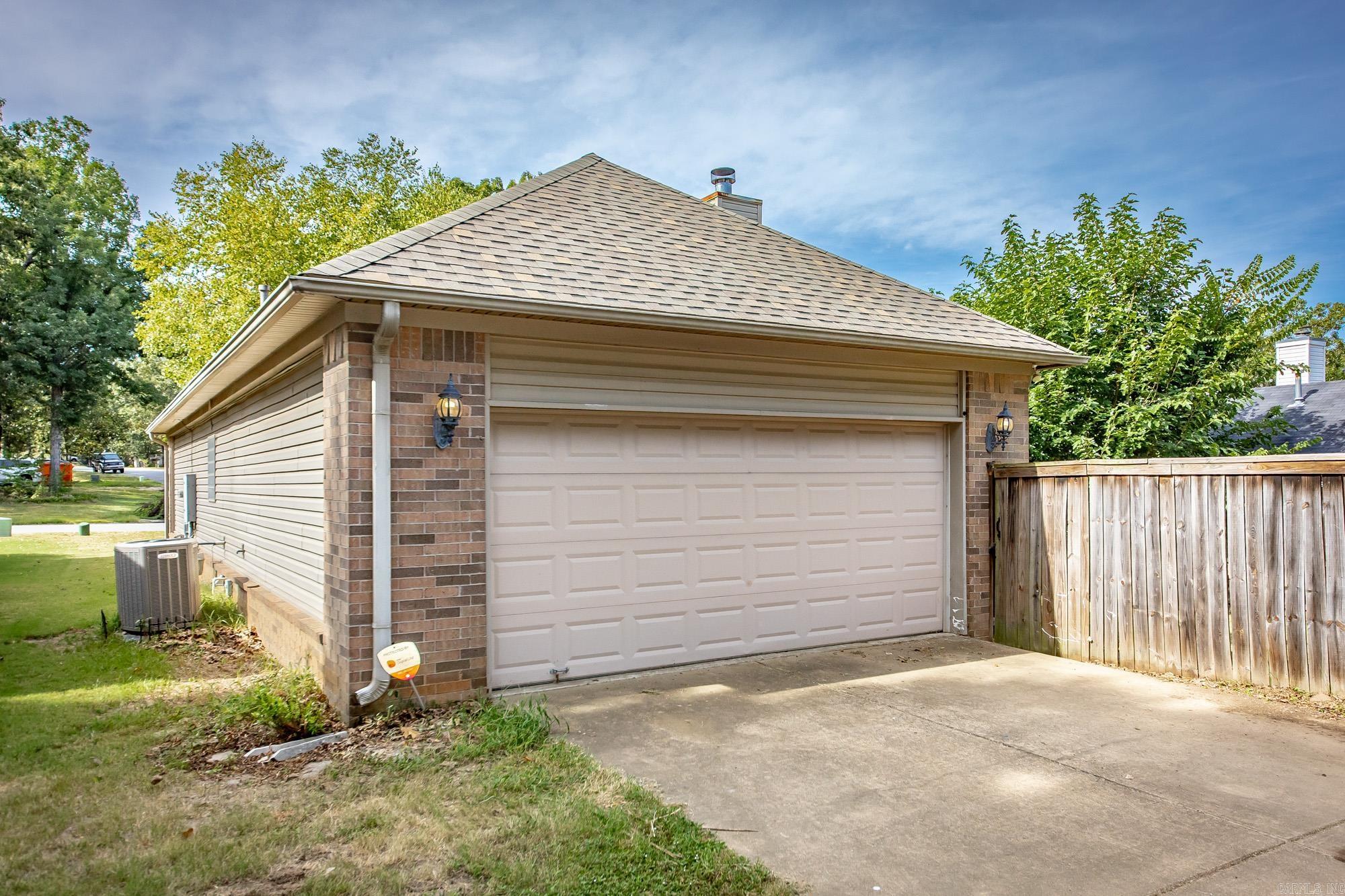 91 Rolling Oaks Drive Property Photo 22