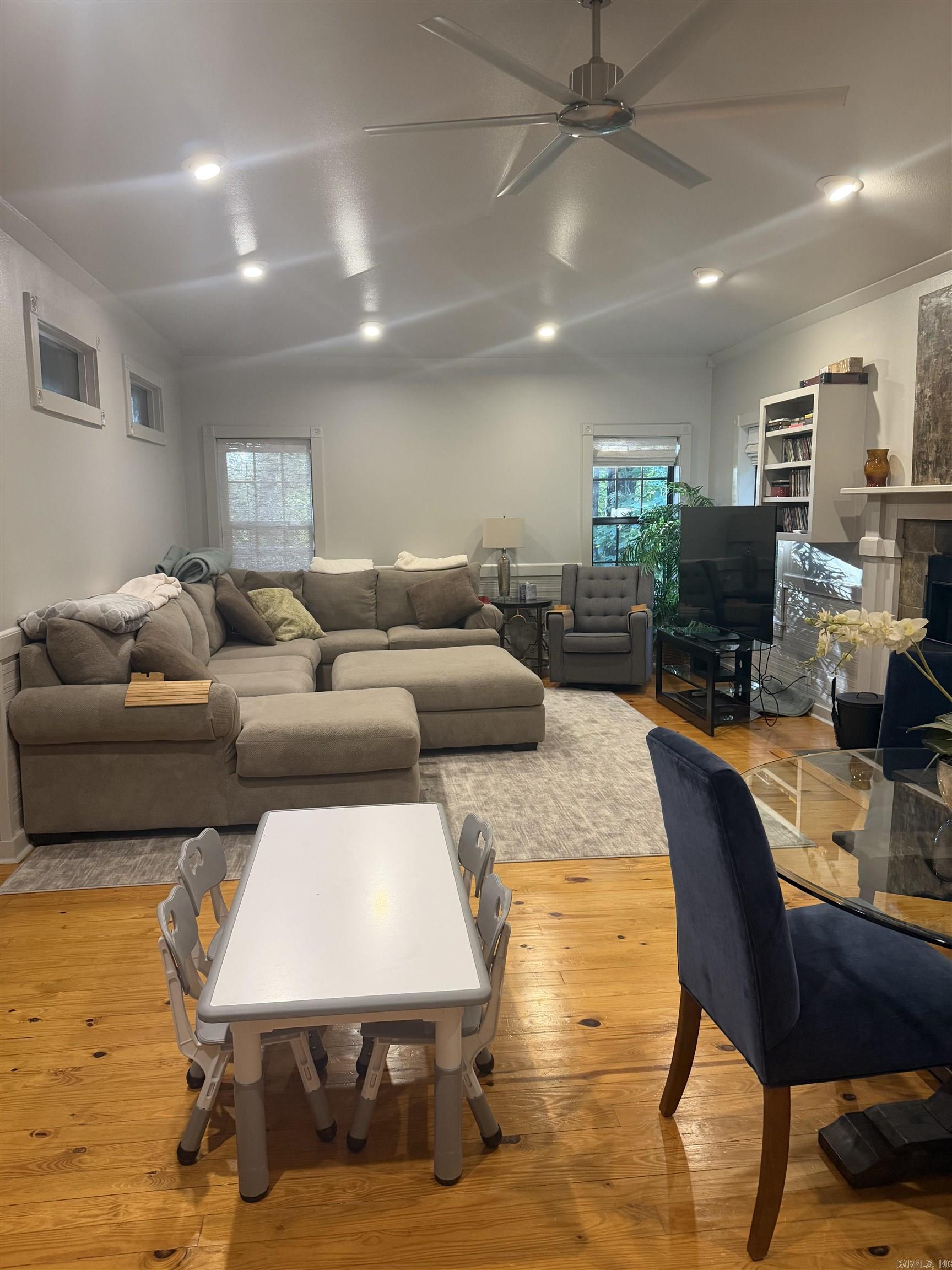 916 Sugar Maple Drive Property Photo 18
