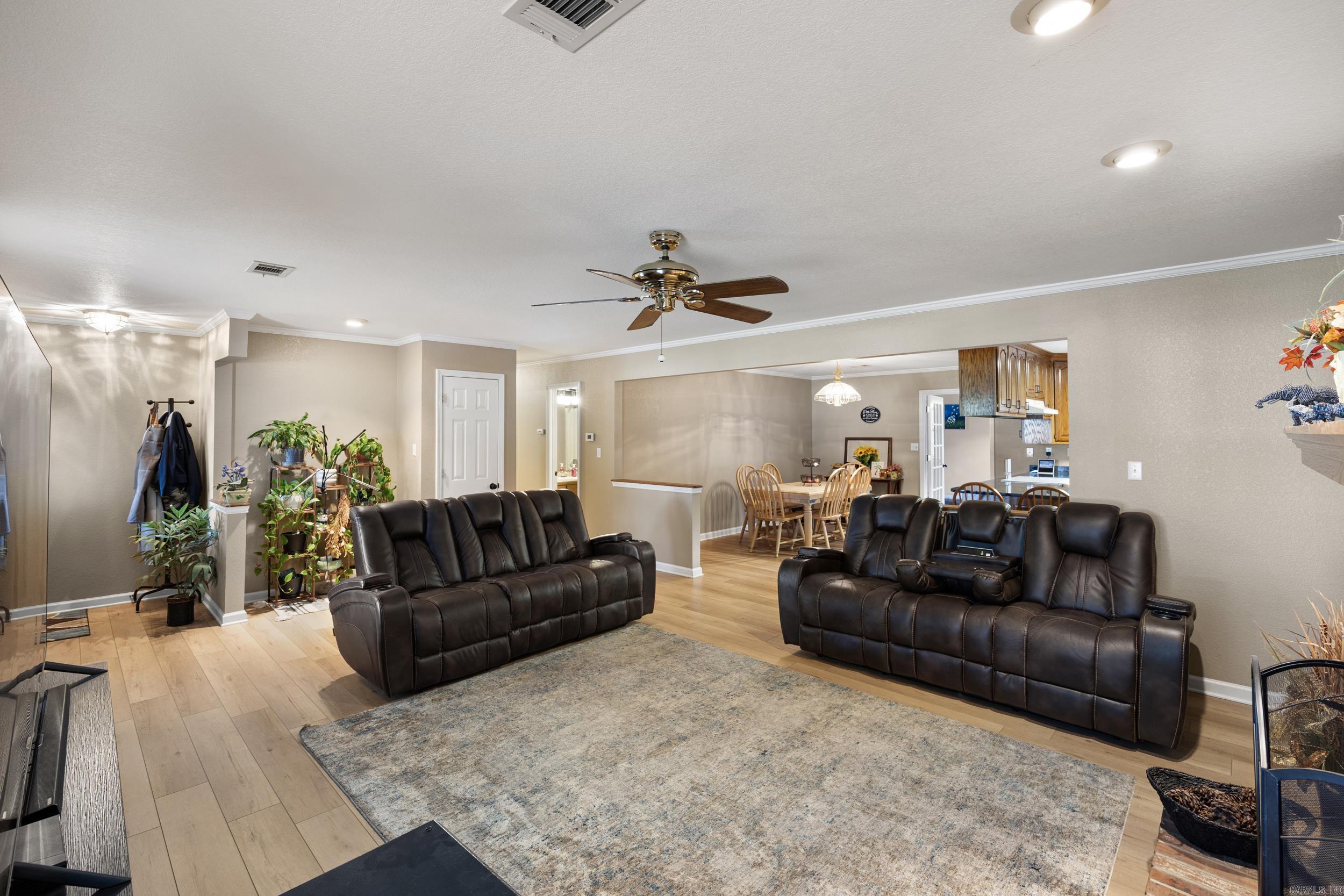 153 Channel Circle Property Photo 4