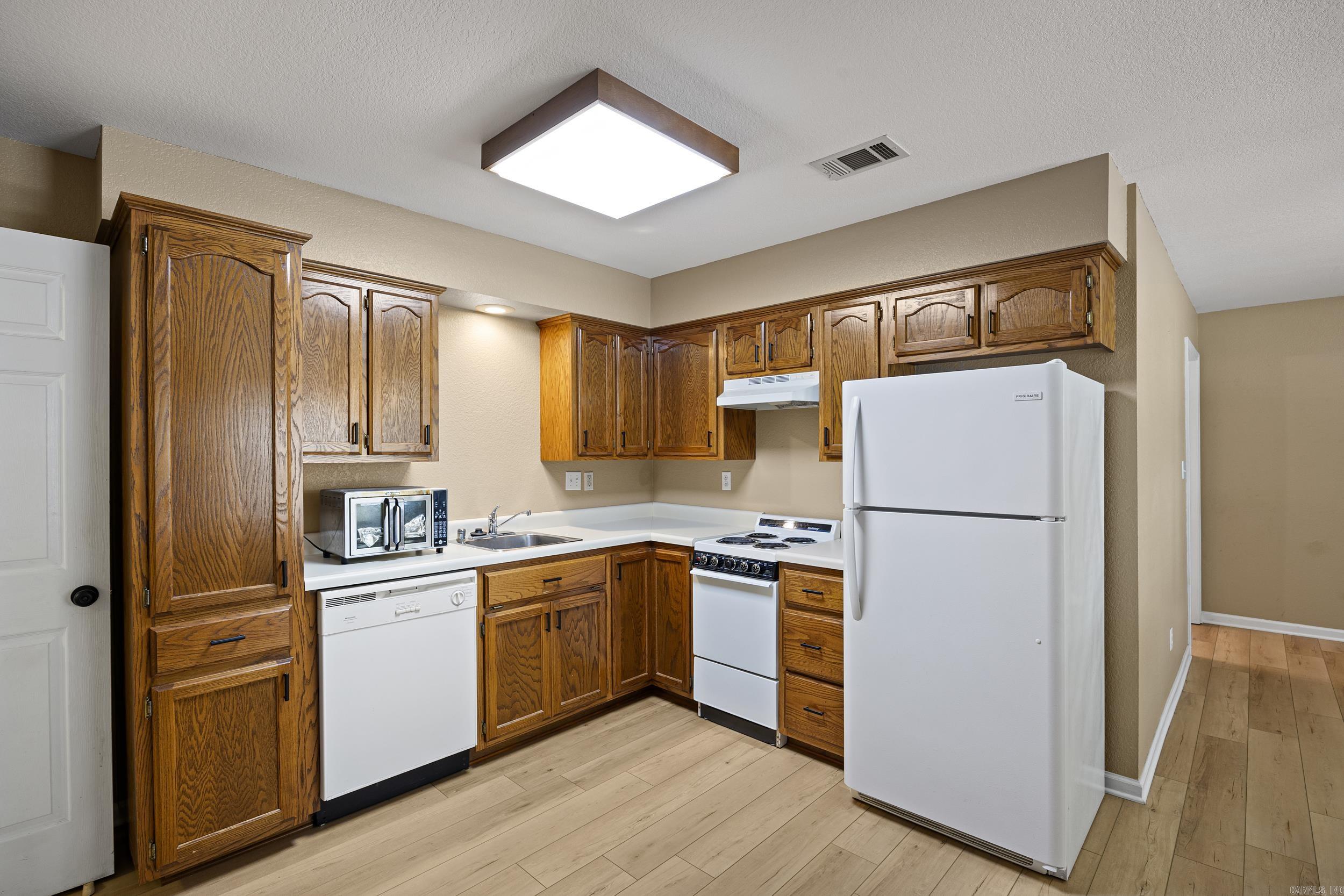 153 Channel Circle Property Photo 28