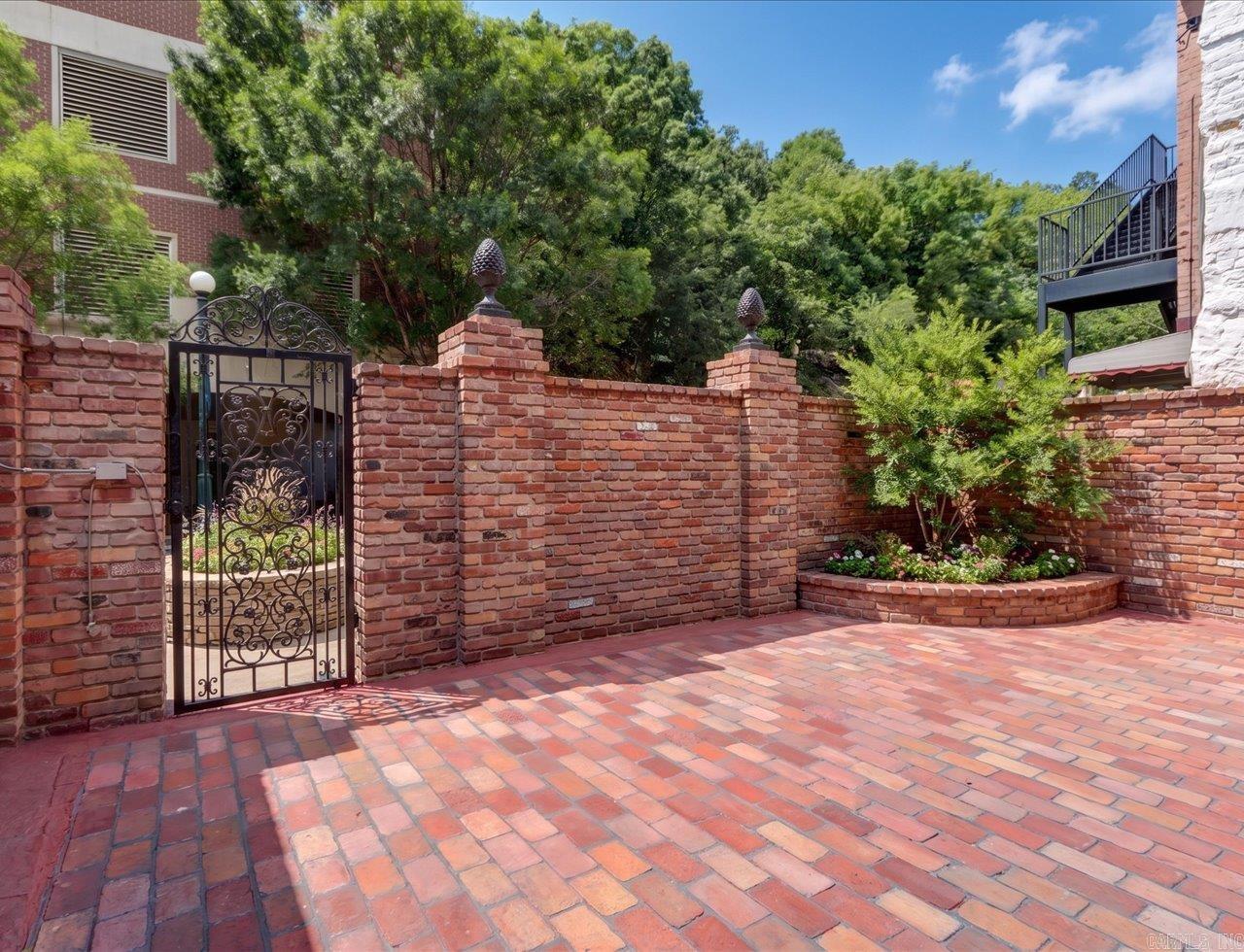 121 Exchange Street Property Photo 5