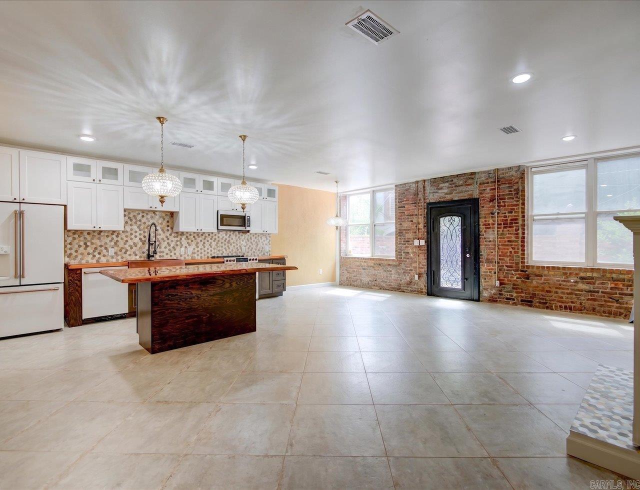 121 Exchange Street Property Photo 11