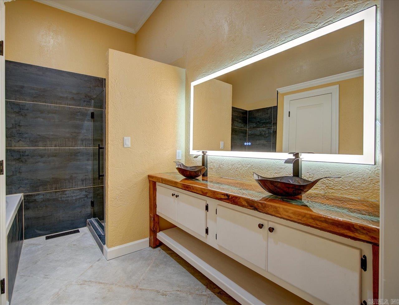121 Exchange Street Property Photo 36