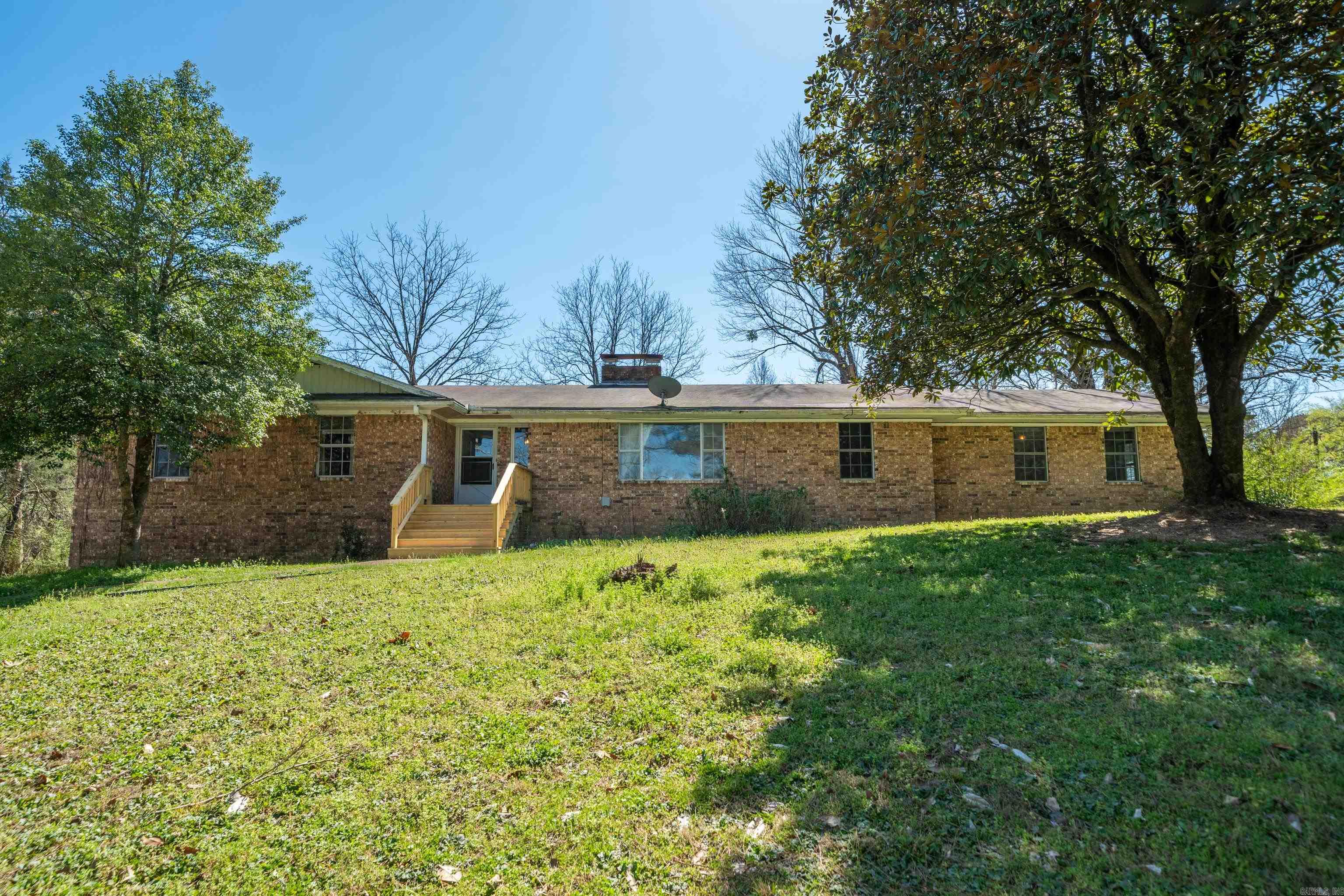 225 Watkins Property Photo 1