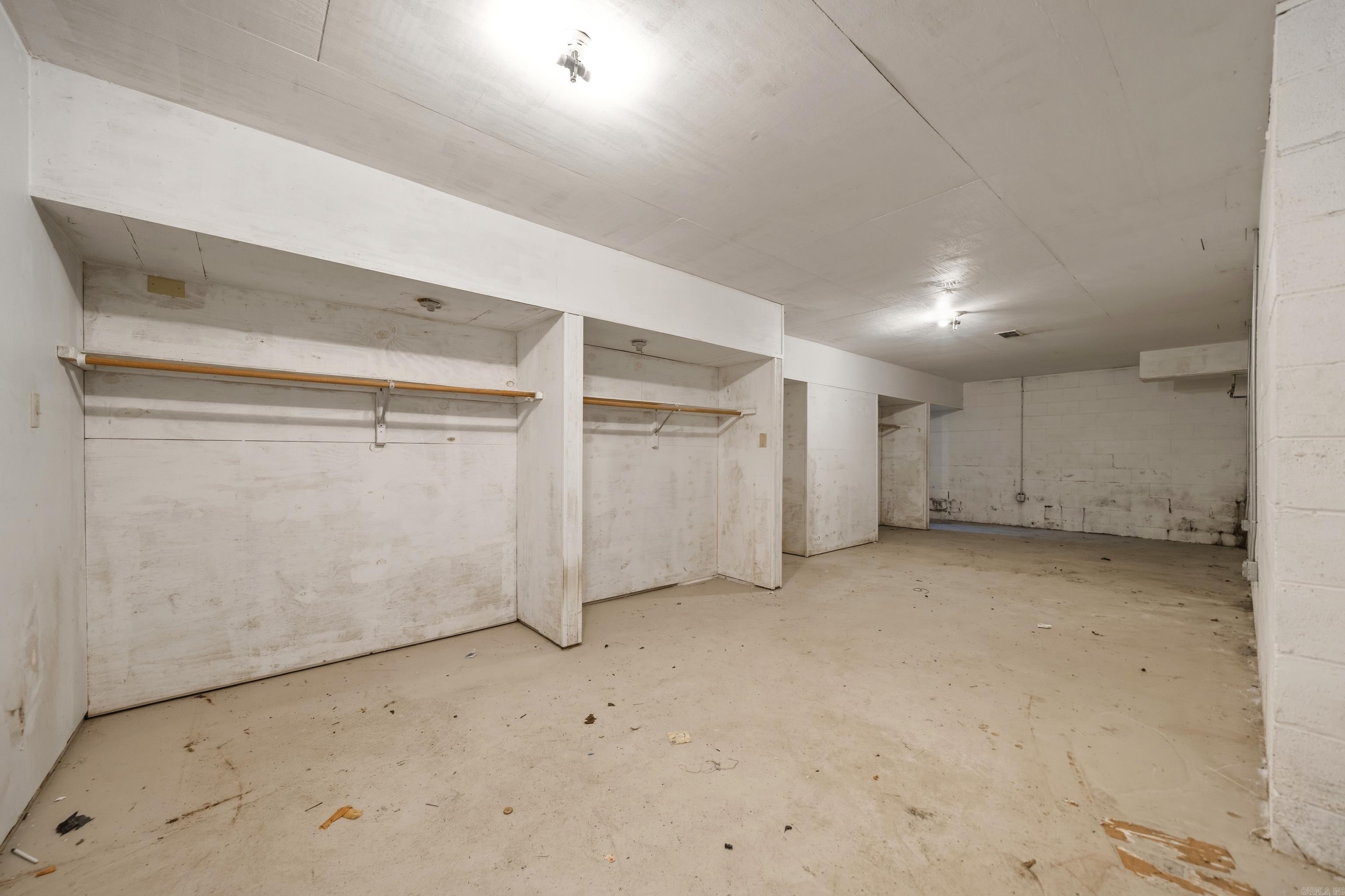 225 Watkins Property Photo 35