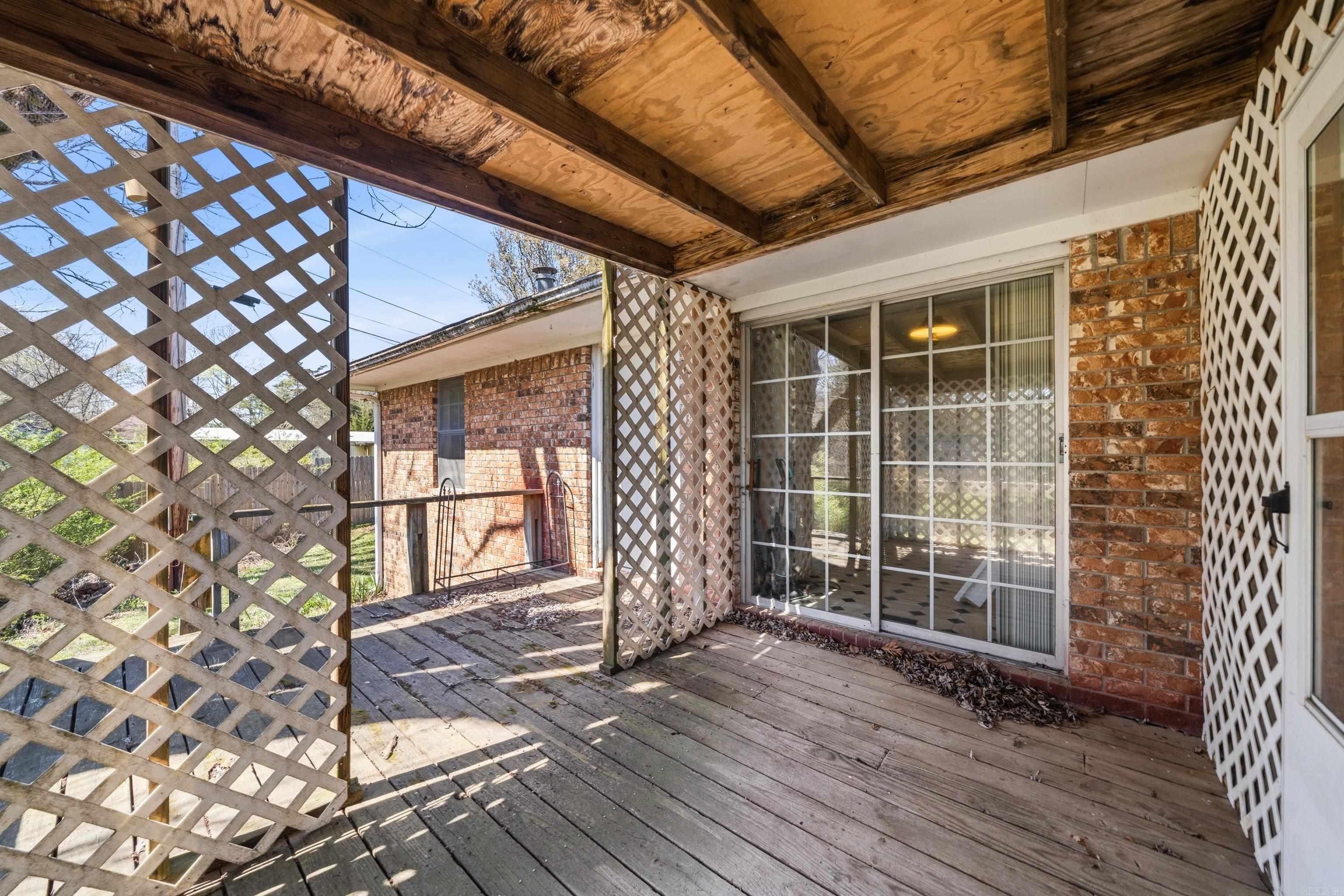 225 Watkins Property Photo 42