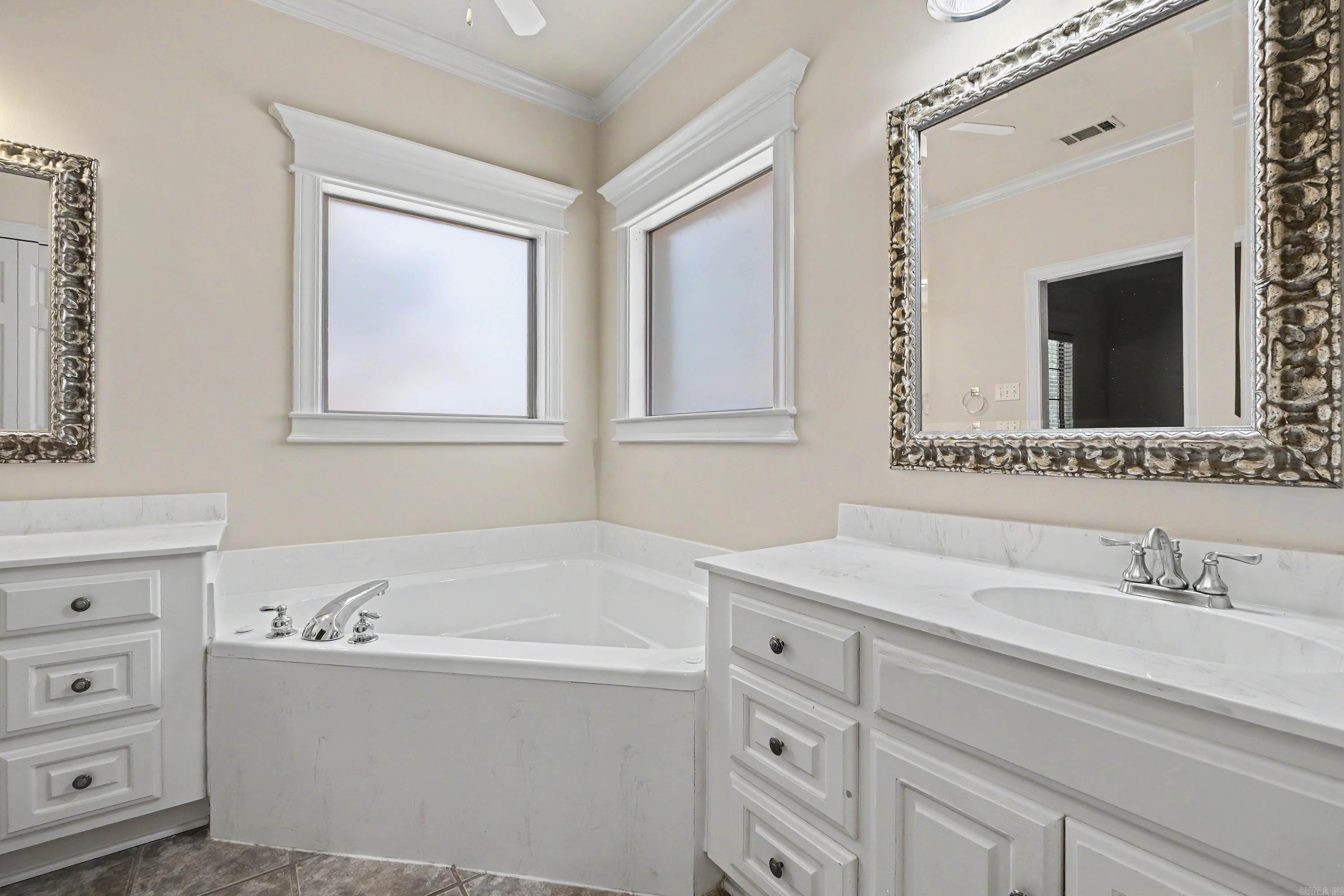 15420 Taylor Loop Property Photo 24